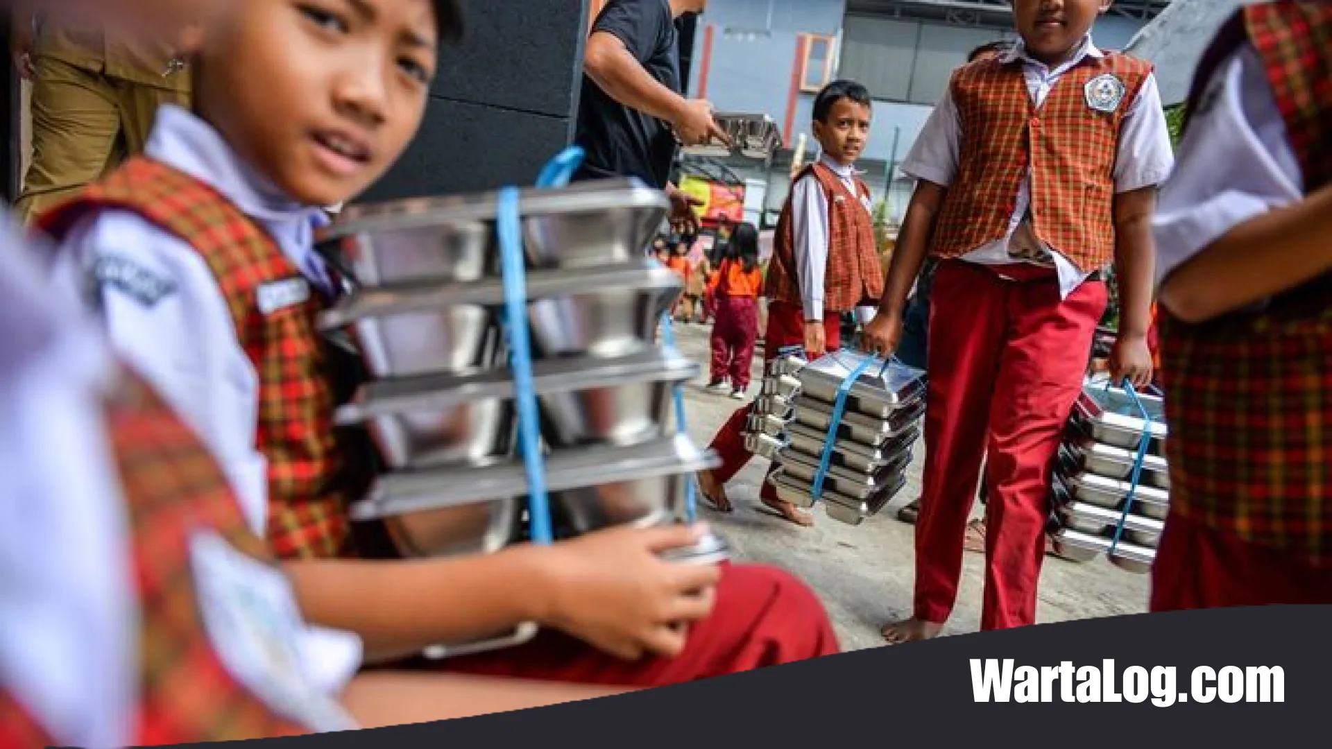 Geliat Ekonomi dari Piring Makan: Cak Imin Sebut Program MBG Pancing Investasi hingga Rp 40 Triliun
