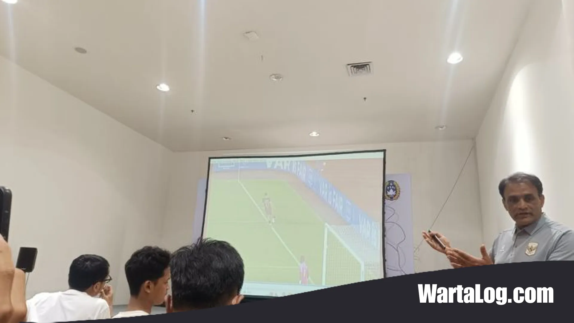 Analisis Komite Wasit PSSI: Mengapa Dua Gol Kontroversial Dewa United ke Gawang Persib Bandung Dinyatakan Sah?