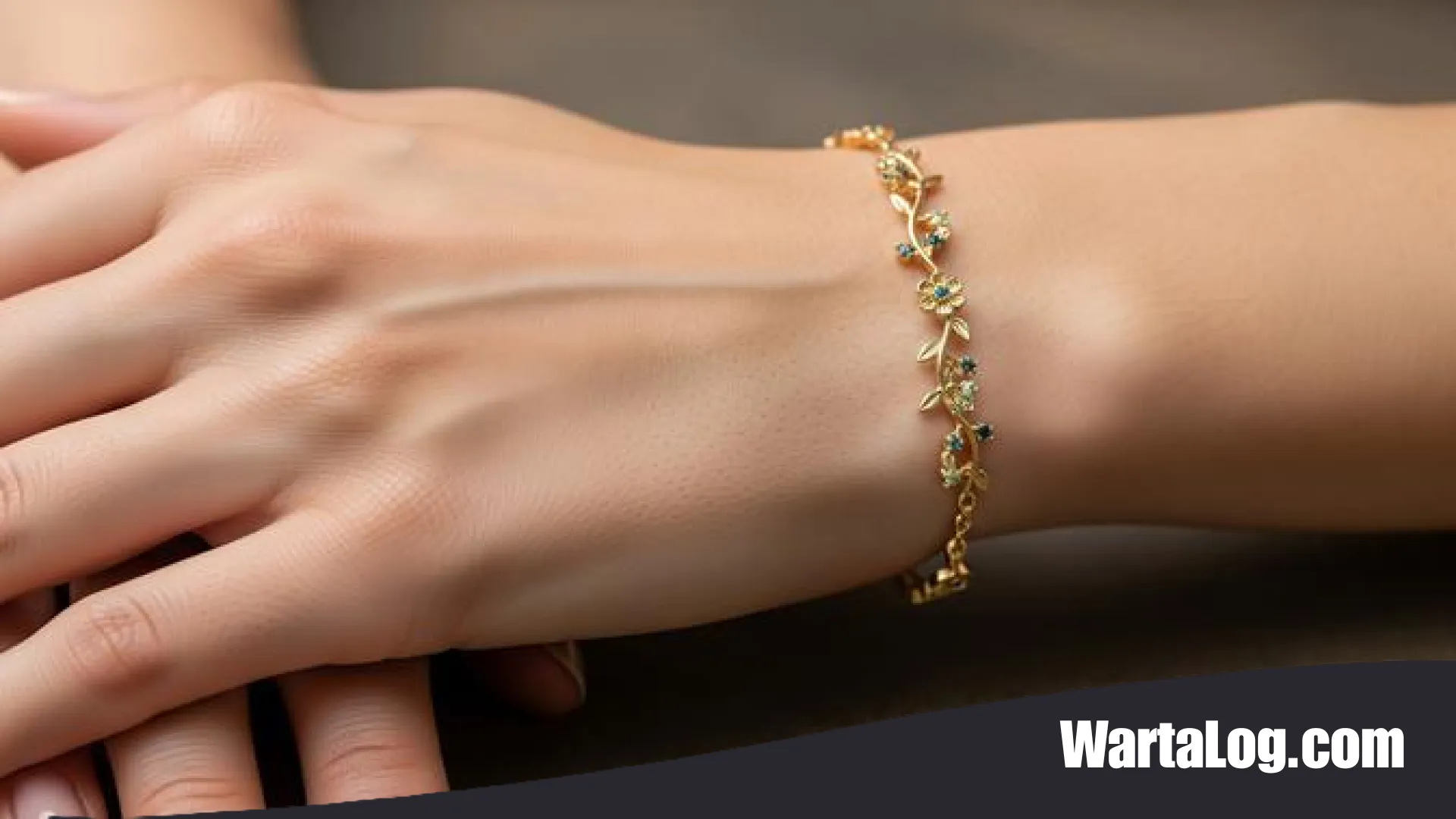 11 Model Gelang Emas Motif Bunga Kecil Elegan: Pesona Perhiasan Minimalis yang Tak Lekang oleh Waktu