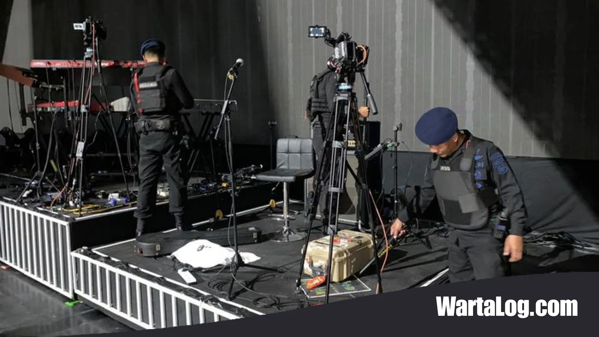 Pastikan Konser Pulse On Jakarta Aman, Pasukan Elit Brimob Sterilisasi Indonesia Arena