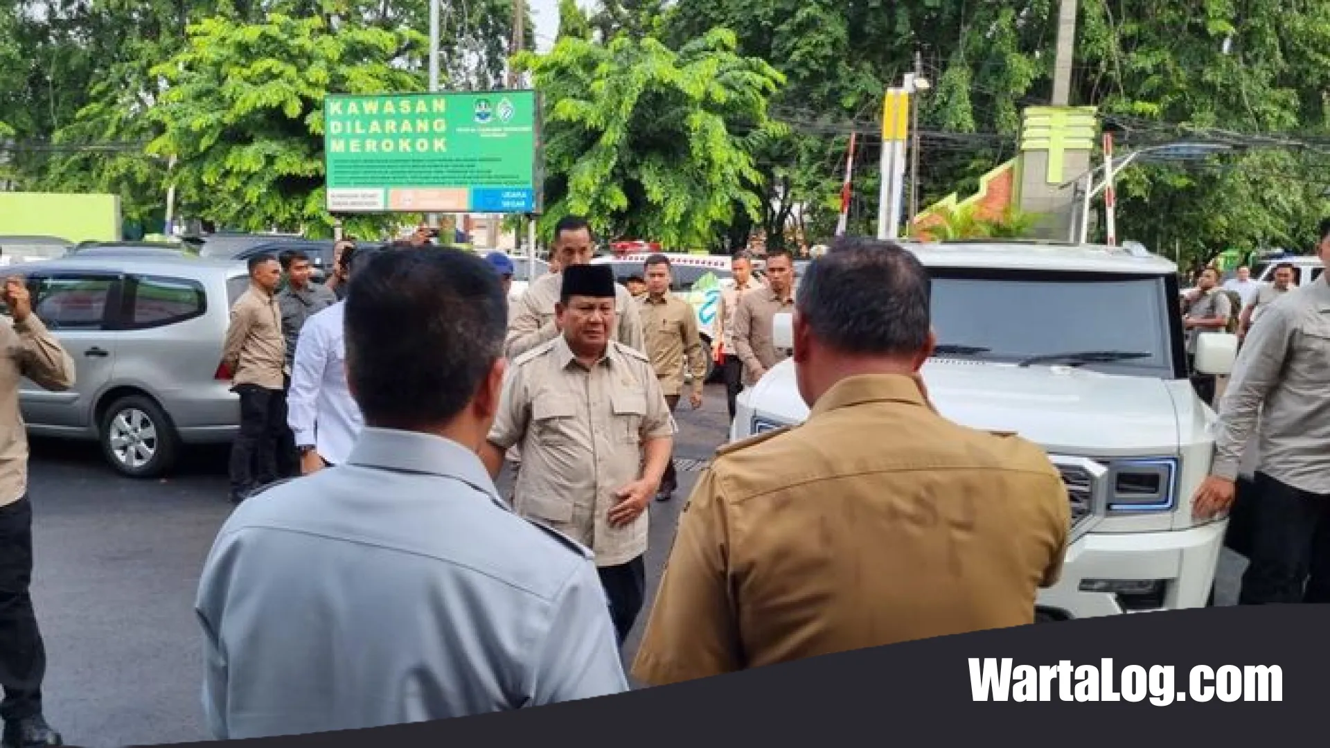 Presiden Prabowo Melayat ke RSUD Kota Bekasi: Duka Mendalam Atas Tragedi Tabrakan Kereta Api