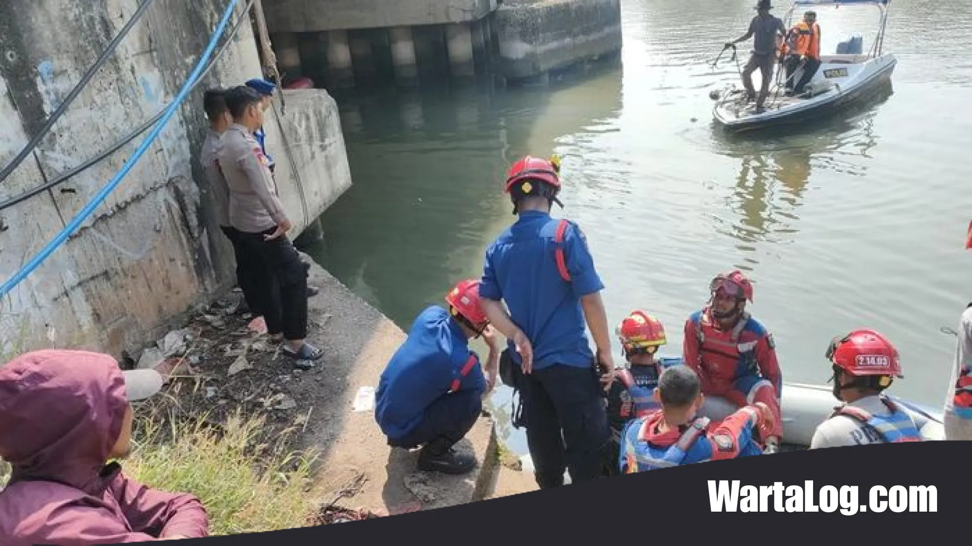 Tragedi di Tepian BKT: Kisah Evakuasi Memilukan Pengendara Motor yang Tenggelam di Marunda