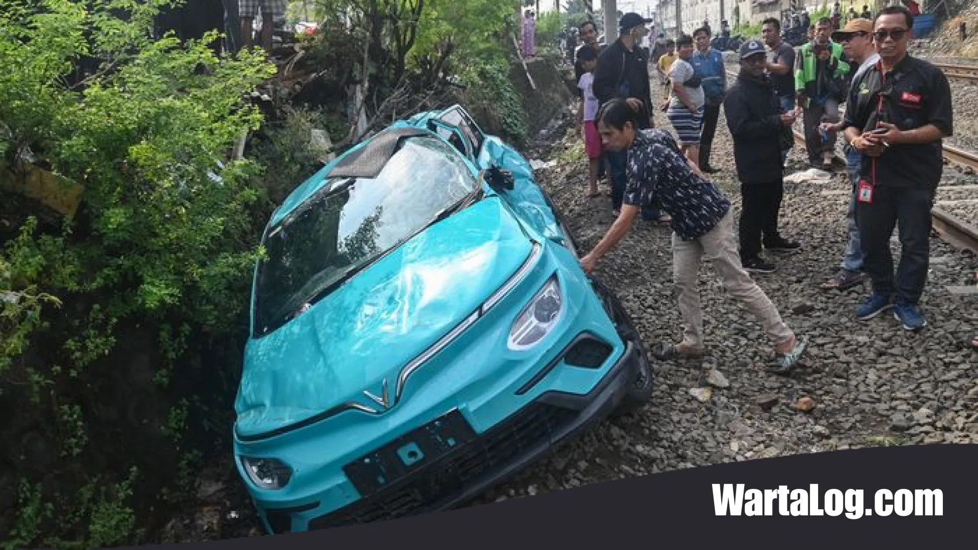 Tragedi Rel Bekasi: Menguak Tiga Pernyataan Resmi Green SM dan Evaluasi Keamanan Mobil Listrik