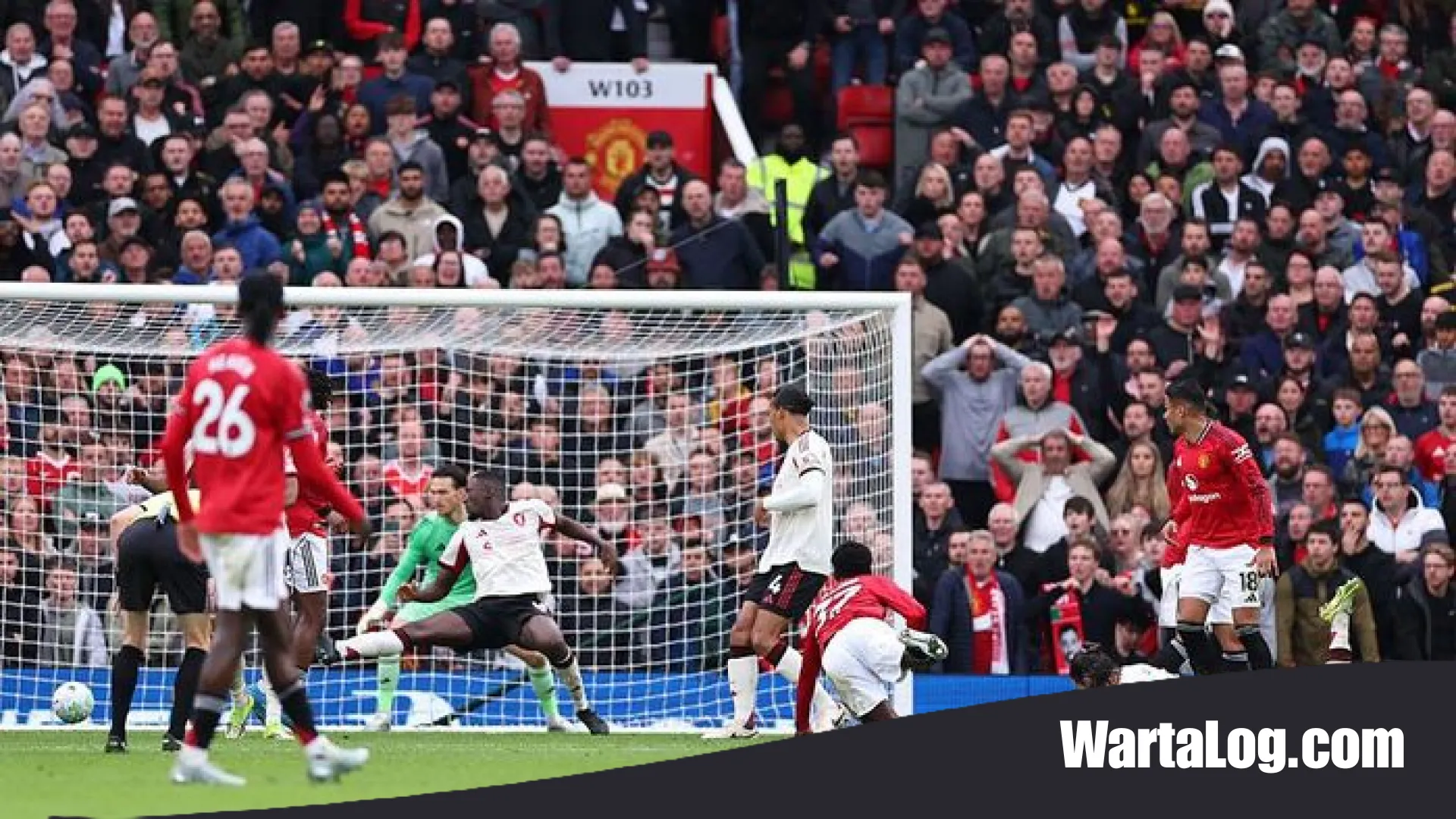 Drama 5 Gol di Old Trafford: Liverpool Tergelincir, Arne Slot Sesalkan Sikap Lengah Skuadnya
