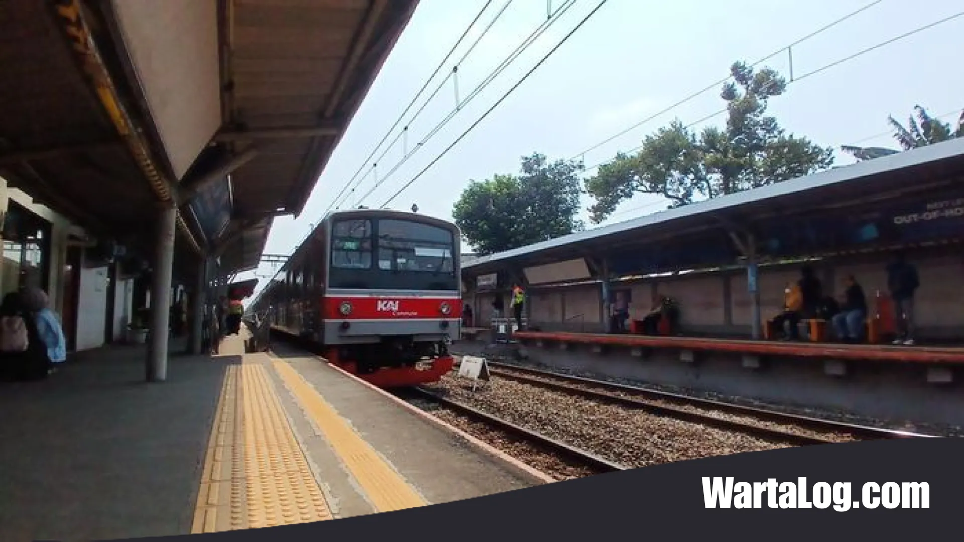 KRL Green Line Lumpuh Total: Antara Sambaran Petir dan Banjir di Jalur Kebayoran-Pondok Ranji
