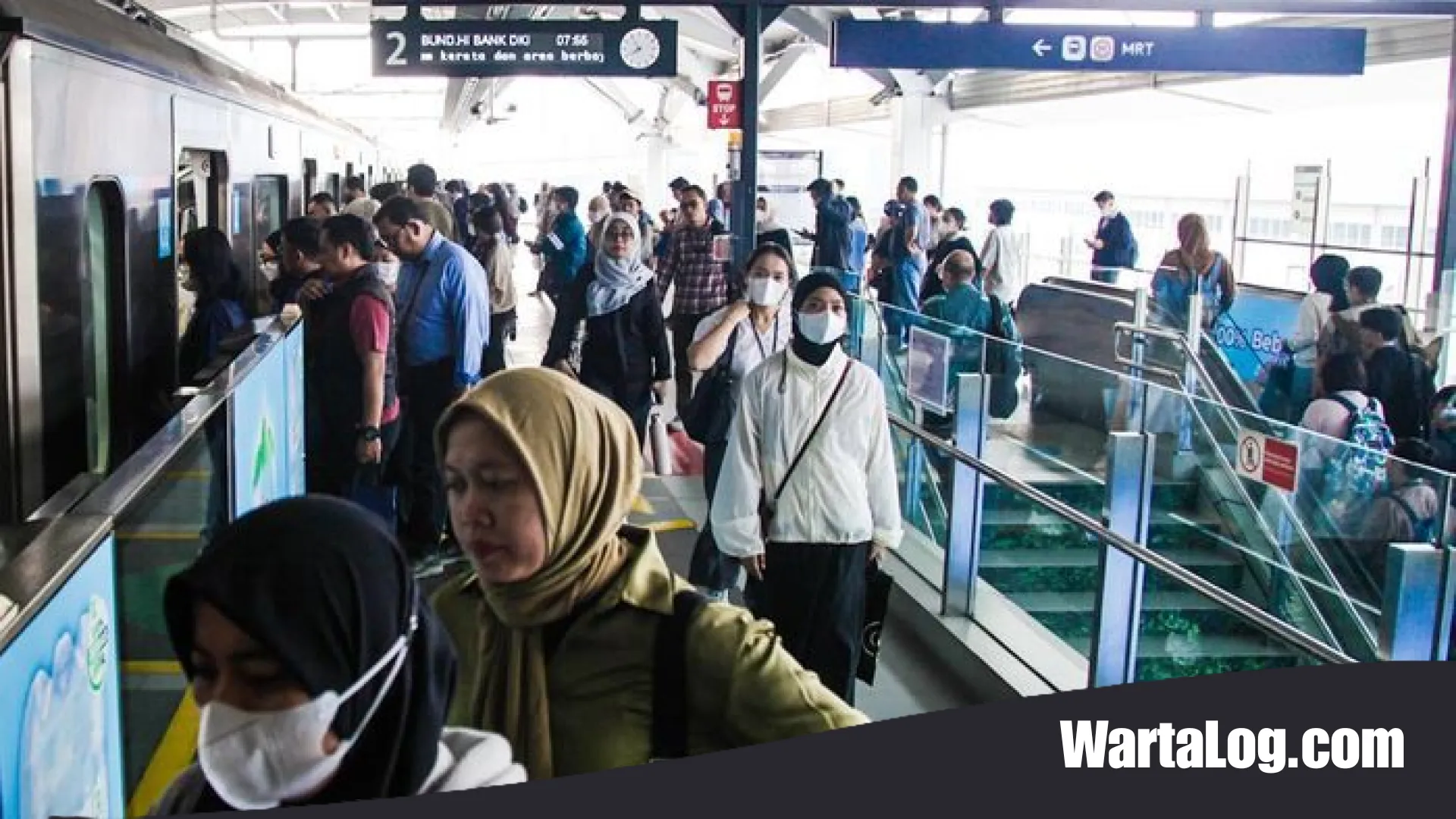Dinamika Komuter Jakarta: Kondisi Terkini Stasiun MRT Lebak Bulus Setelah Sempat Terjadi Lonjakan Penumpang
