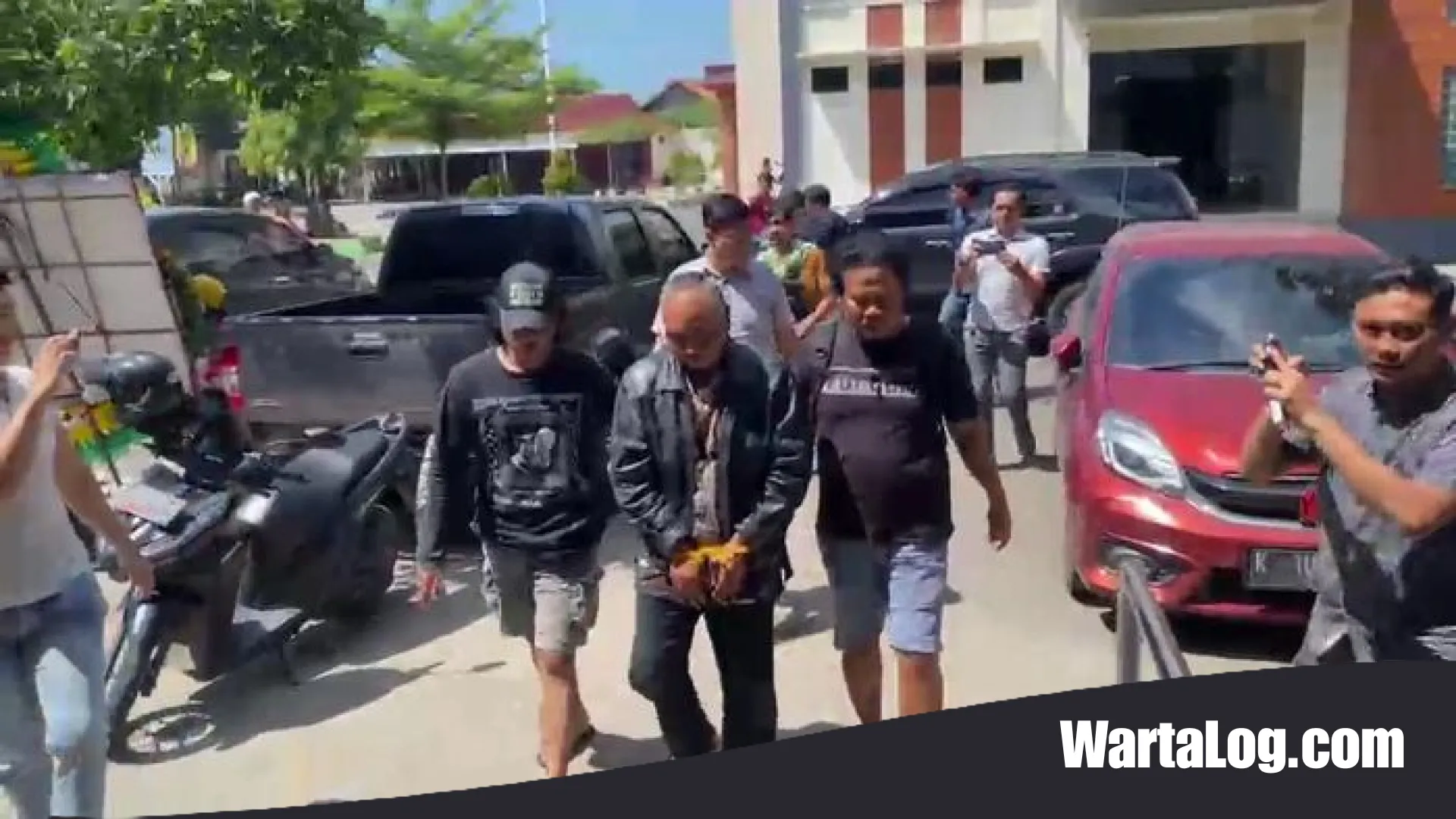Skandal Predator Seksual di Balik Jubah Suci: Eks Pegawai Bongkar Sisi Kelam Pengasuh Ponpes di Pati