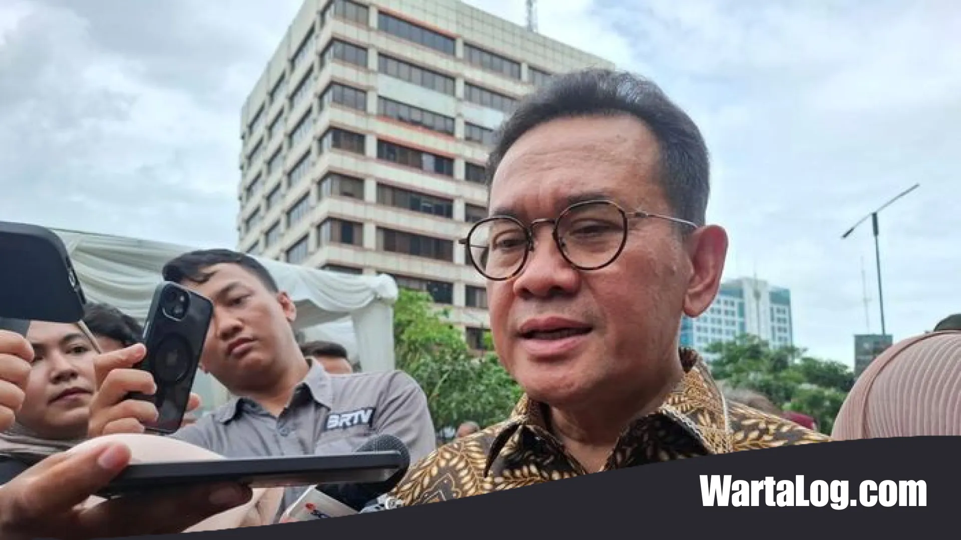 Polemik Harga Minyakita: Mendag Budi Santoso Bantah Kelangkaan, Sebut Stok Masih Aman Terkendali