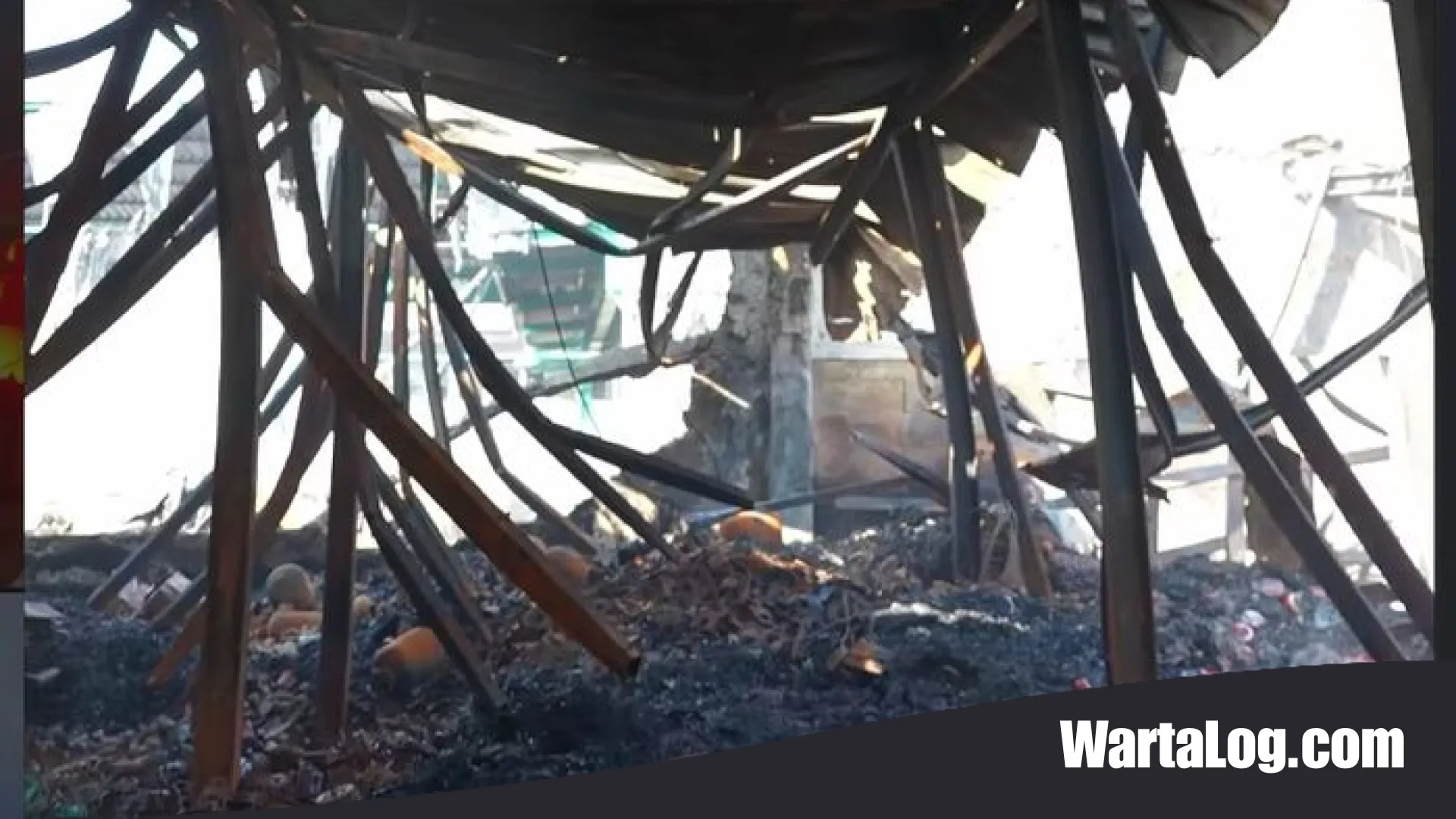 Tragedi Kebakaran Gudang Kalideres: Perjuangan 21 Jam Petugas Damkar di Tengah Ancaman Gas Beracun dan Ledakan
