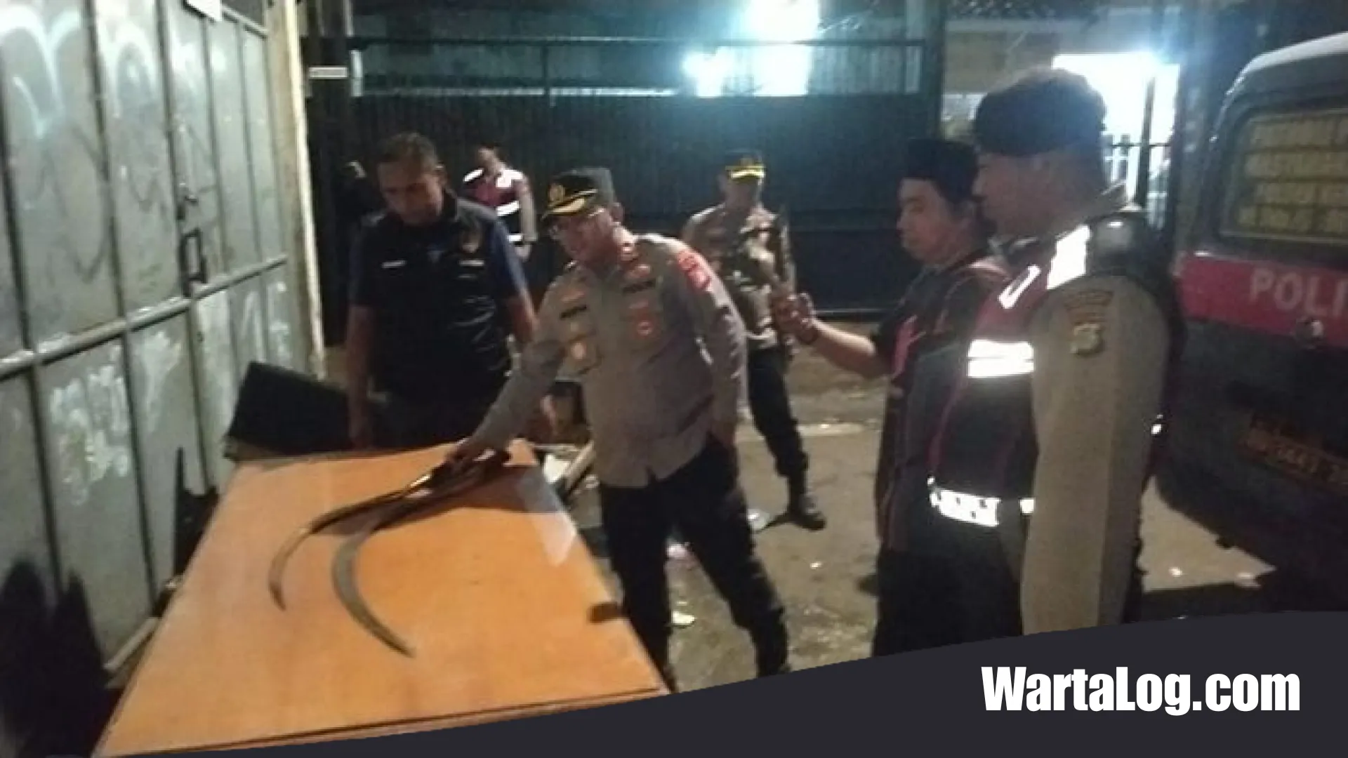 Aksi Sigap Polisi Kebon Jeruk: Gagalkan Tawuran Berdarah, Amankan Celurit hingga Narkoba Sinte