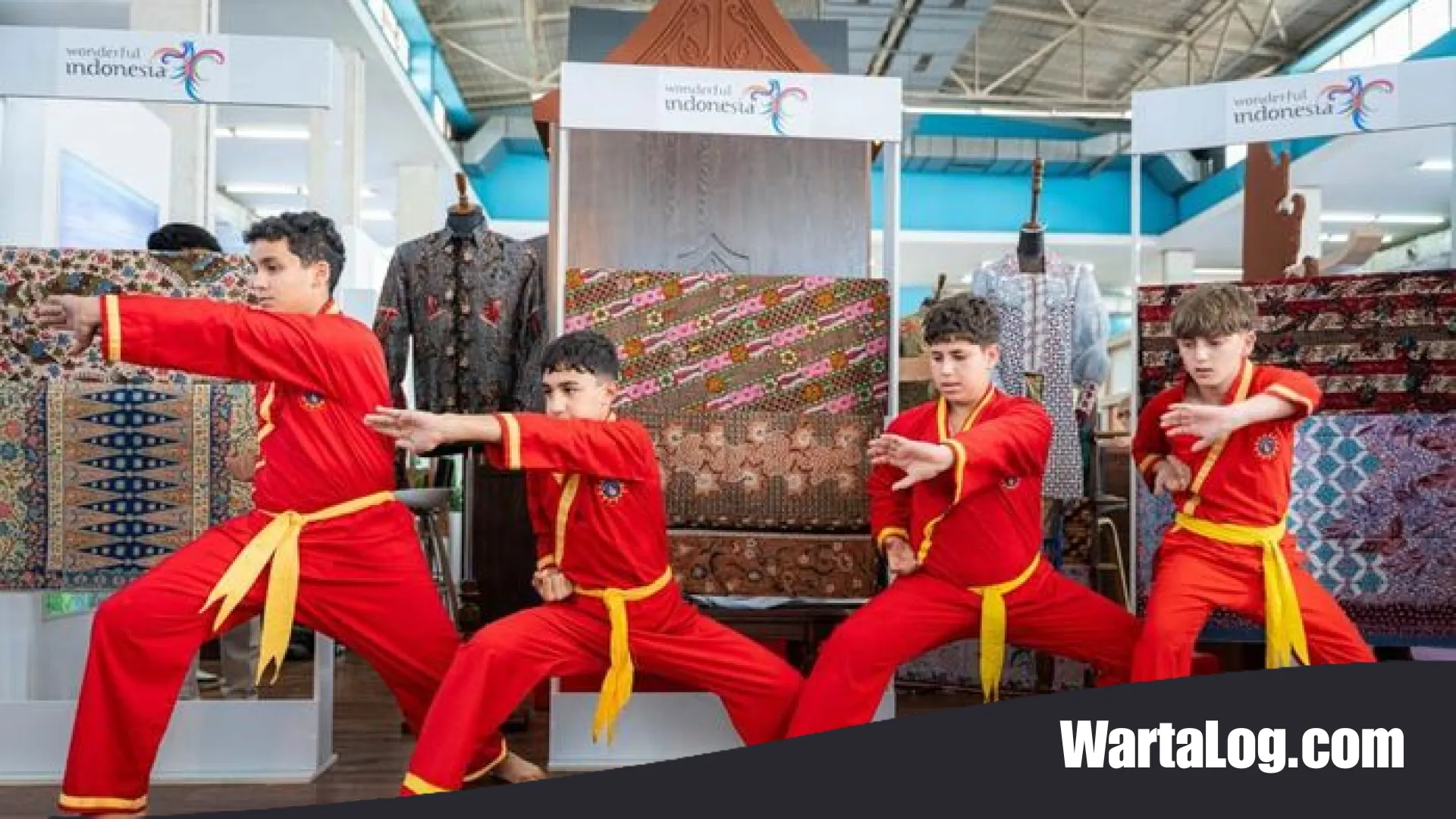Pesona Nusantara di Aljazair: Tari Kandagan dan Pencak Silat Pukau Pengunjung SITEV 2026
