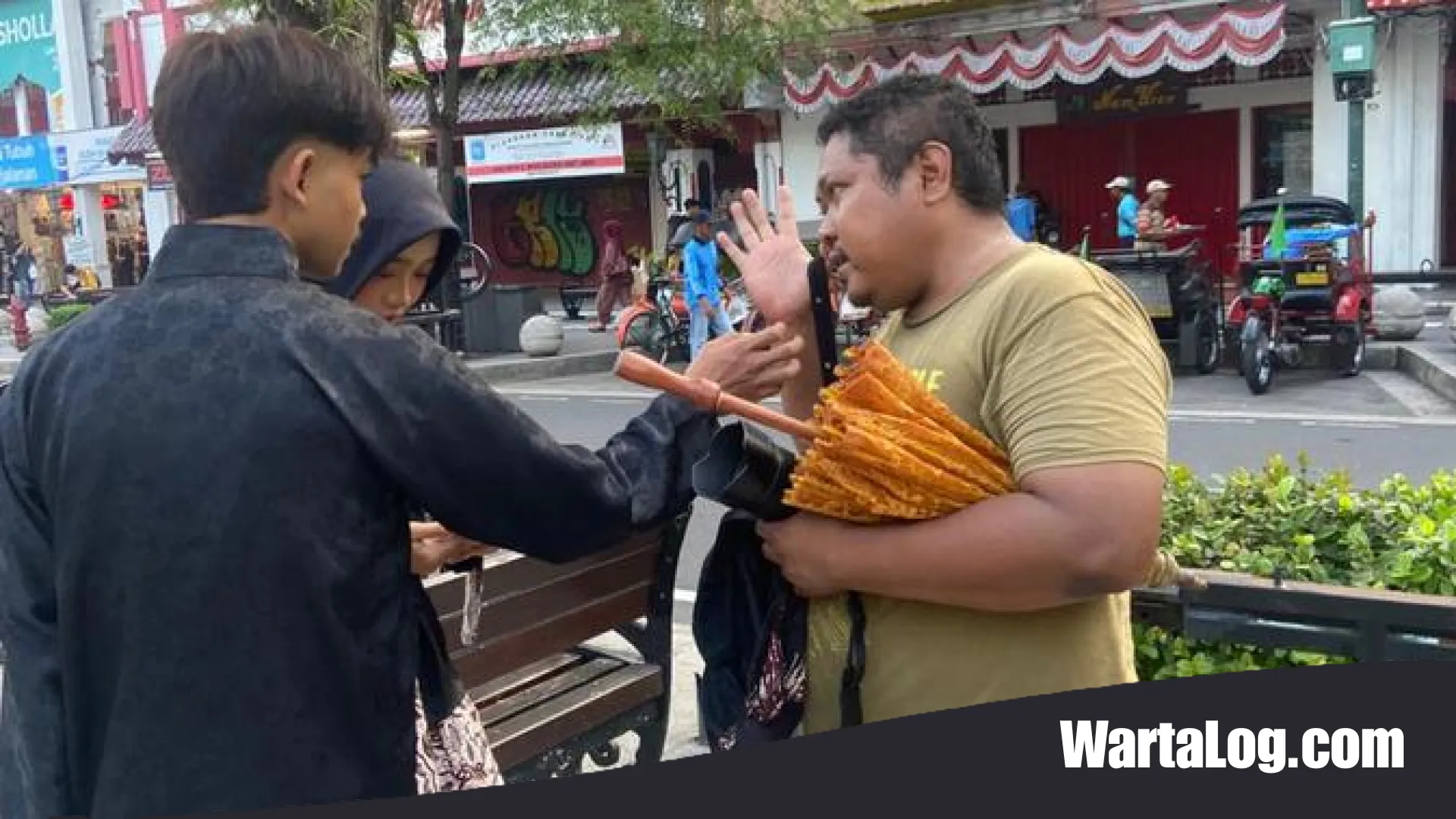 Melestarikan Gagrak Ngayogyakarta: Kisah Inspiratif Heriberto Satyo dan Koperasi Pokoke Blangkon Malioboro Menembus Pasar Kreatif