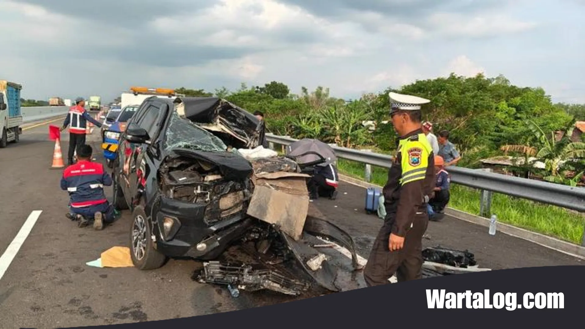 Tragedi Maut di Tol Paspro: Mobil Anggota DPR RI Gus Hilman Ringsek, Dua Nyawa Melayang dalam Kecelakaan Tragis