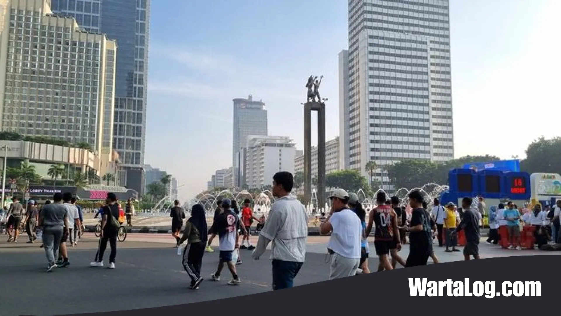Polemik Penertiban Pedagang Es Krim di CFD Bundaran HI: Satpol PP DKI Jakarta Meminta Maaf dan Janji Evaluasi Total