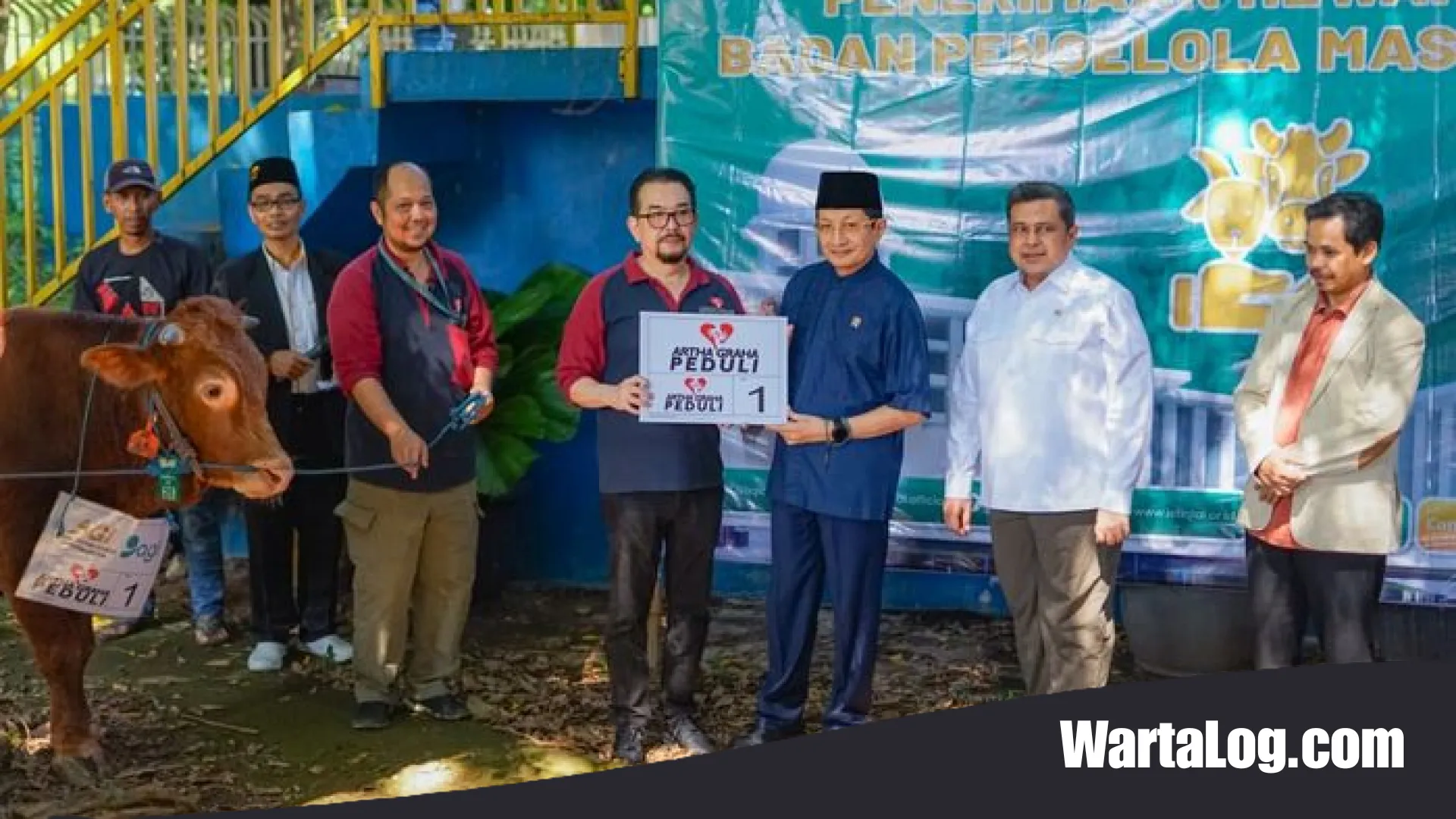 Misi Kemanusiaan Iduladha: Artha Graha Peduli Jangkau Wilayah Terpencil dengan Ratusan Hewan Kurban