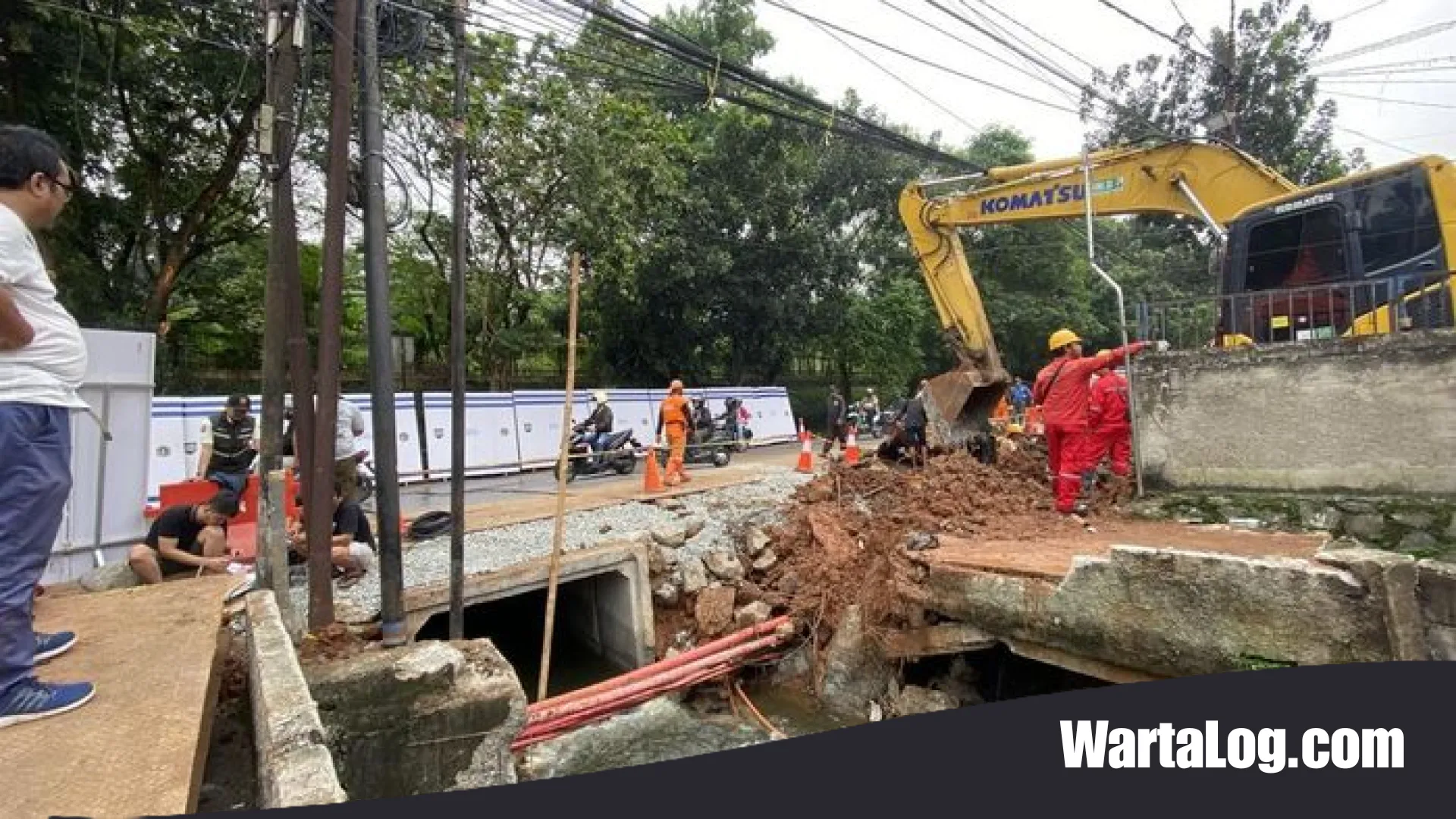 Menembus Batas Waktu: Upaya Maraton Perbaikan Jalan Amblas di Lenteng Agung Demi Pulihkan Akses Ibu Kota