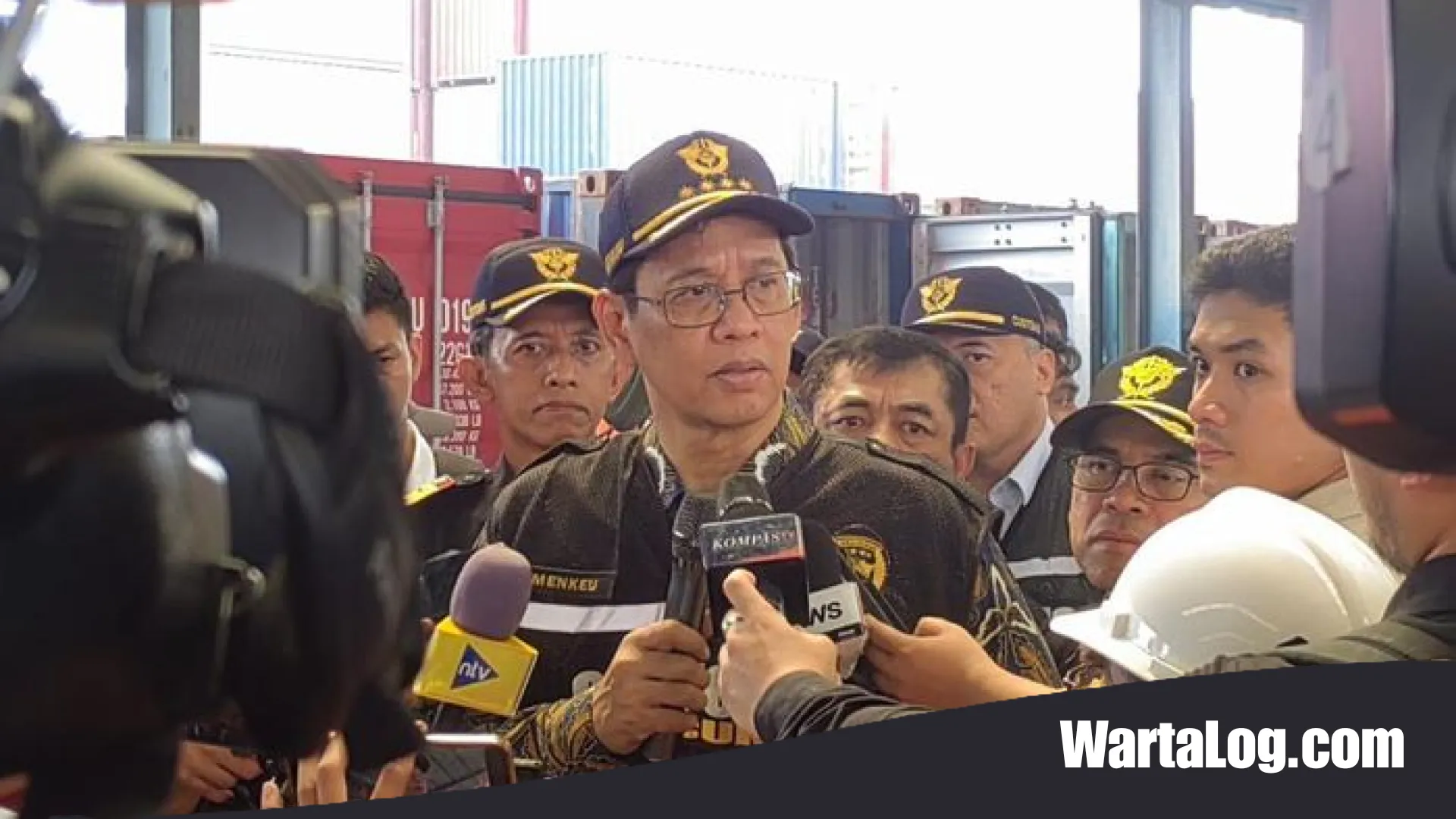 Strategi Purbaya Yudhi Sadewa Menjinakkan Dolar: Asa Baru bagi Pengrajin Tahu dan Tempe di Tengah Gejolak Ekonomi