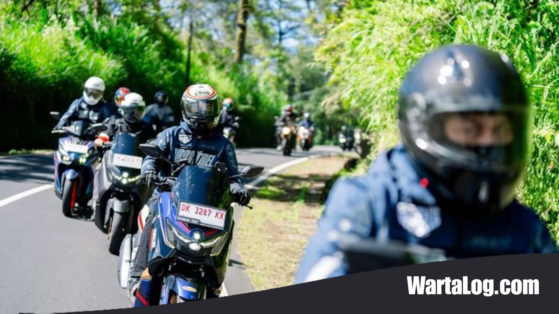 Efek Domino Kenaikan Harga BBM: Apakah Era Kejayaan Mobil Pribadi Mulai Tergeser oleh Sepeda Motor?