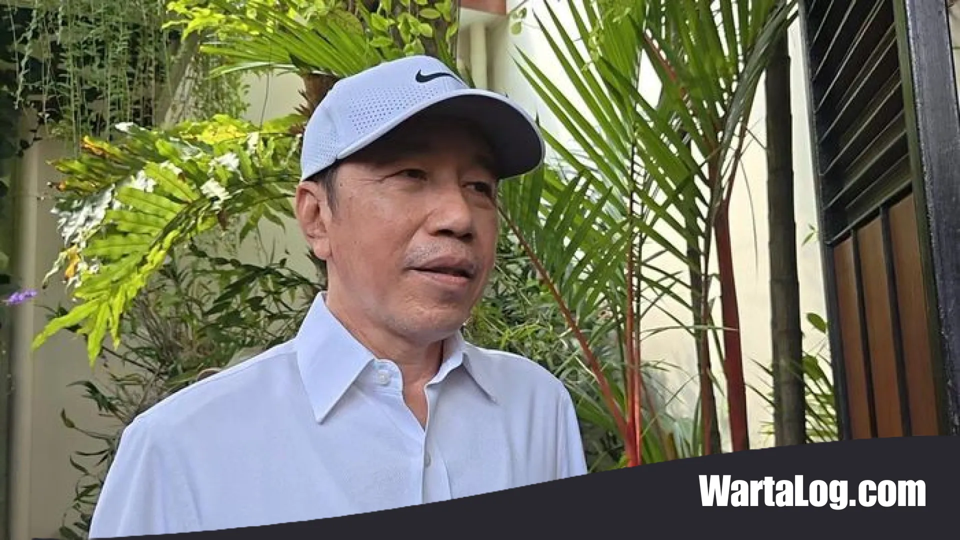 Langkah Strategis Joko Widodo: Menakar Signifikansi Simbolik Jaket Merah PSI dalam Peta Politik Nasional
