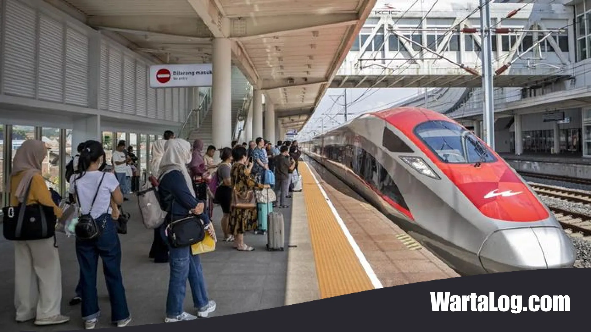 Liburan Sekolah Lebih Hemat: Kereta Cepat Whoosh Berlakukan Tarif Dinamis dan Diskon Rombongan hingga 20 Persen