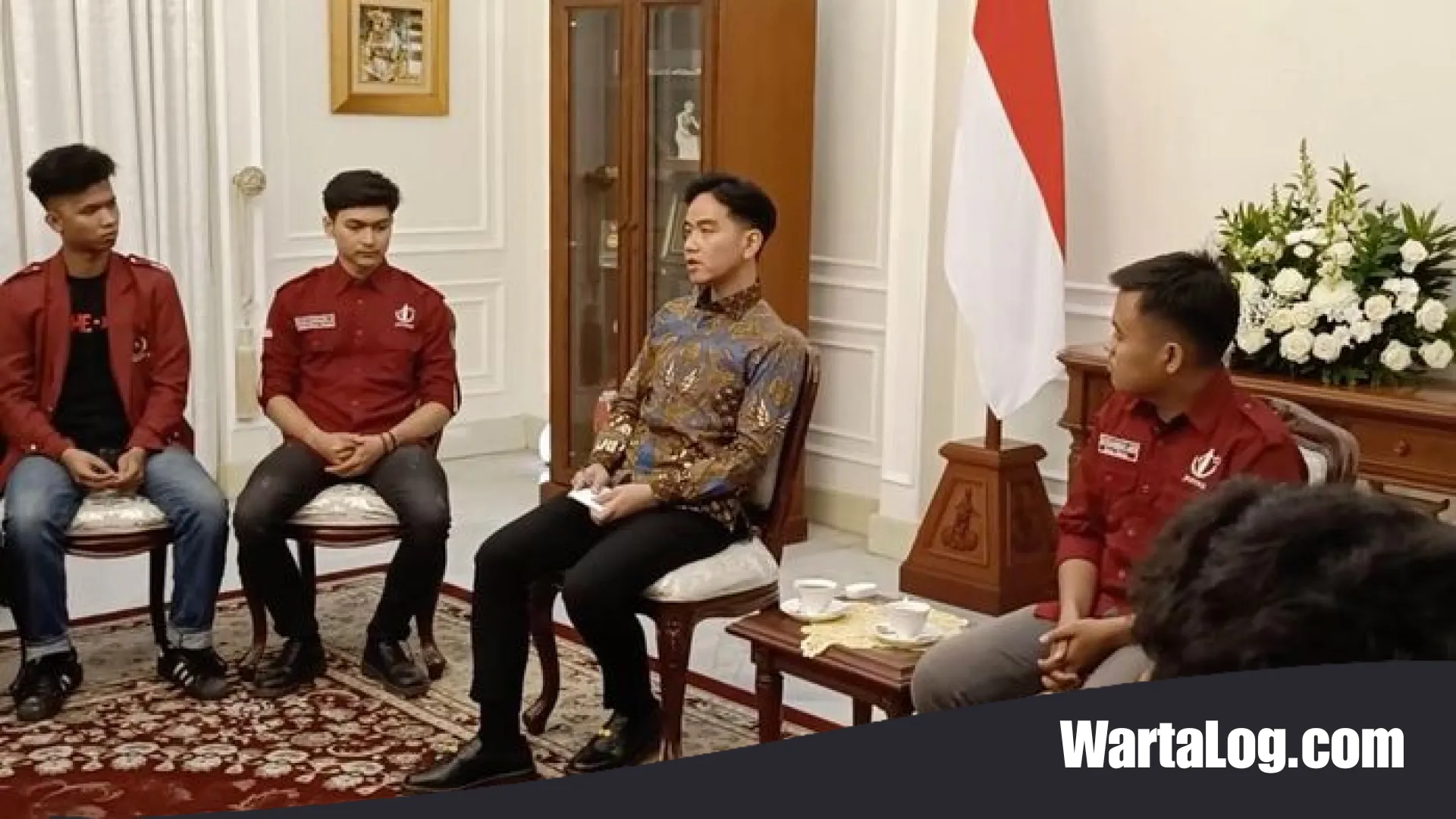 Membuka Pintu Istana: Gibran Rakabuming dan Filosofi ‘Catatan Kecil’ Saat Menampung Aspirasi Mahasiswa