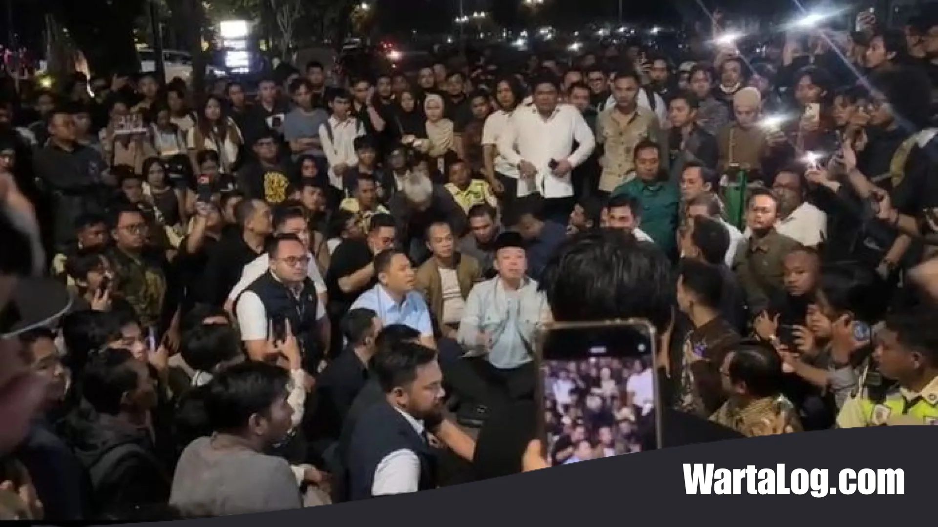 Ketegangan di UGM: Saat Dialog Pejabat Negara Diterjang Gelombang Protes Mahasiswa