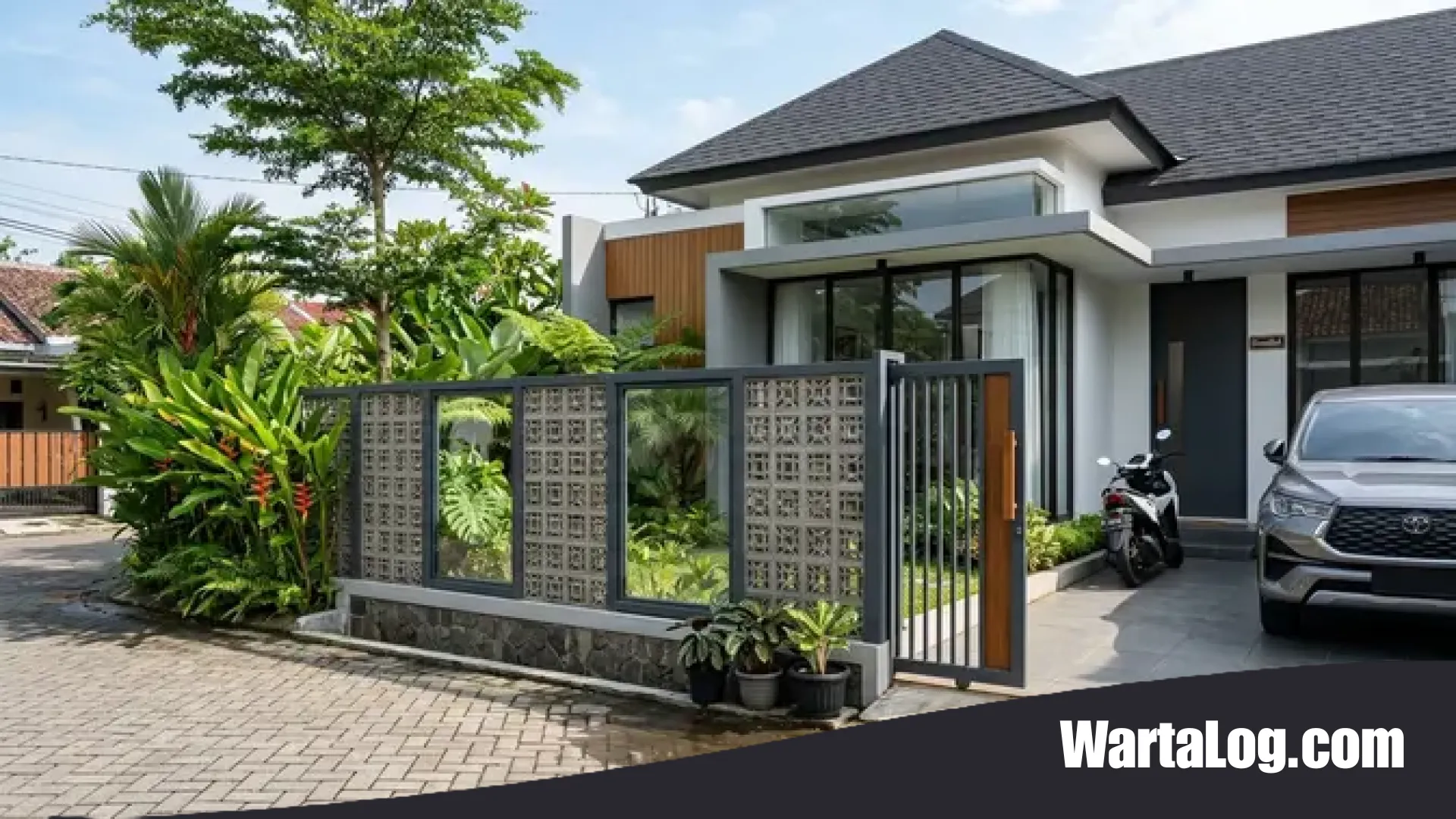 Sinergi Estetika dan Udara: 7 Inspirasi Pagar Kombinasi Roster dan Kaca untuk Hunian Modern Nan Sejuk