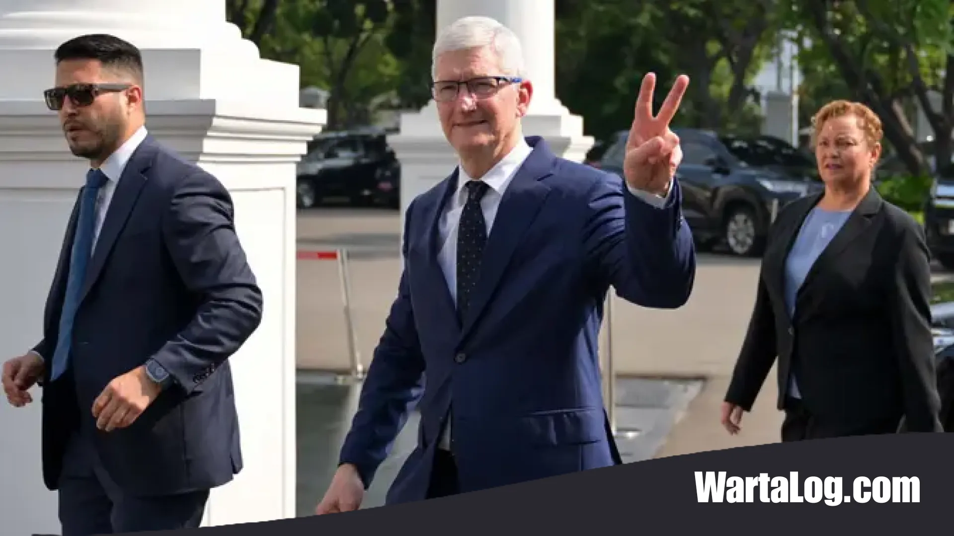 Strategi Apple di Persimpangan Jalan: Tim Cook Beri Isyarat Harga iPhone 18 Melonjak dan Nasib iPhone Fold yang Masih Teka-teki