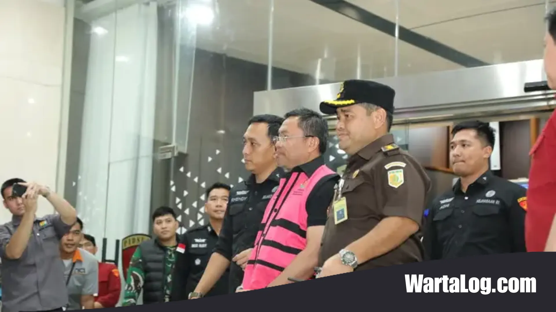 Skandal Korupsi dan Badai Hoaks: Menelisik Sisi Gelap di Balik Program Makan Bergizi Gratis