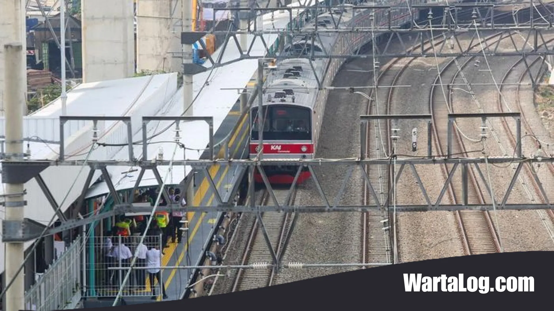 Kabar Gembira Bagi Suporter dan Penonton Konser: Jam Operasional KRL Menuju JIS Bakal Diperpanjang Saat Event Besar