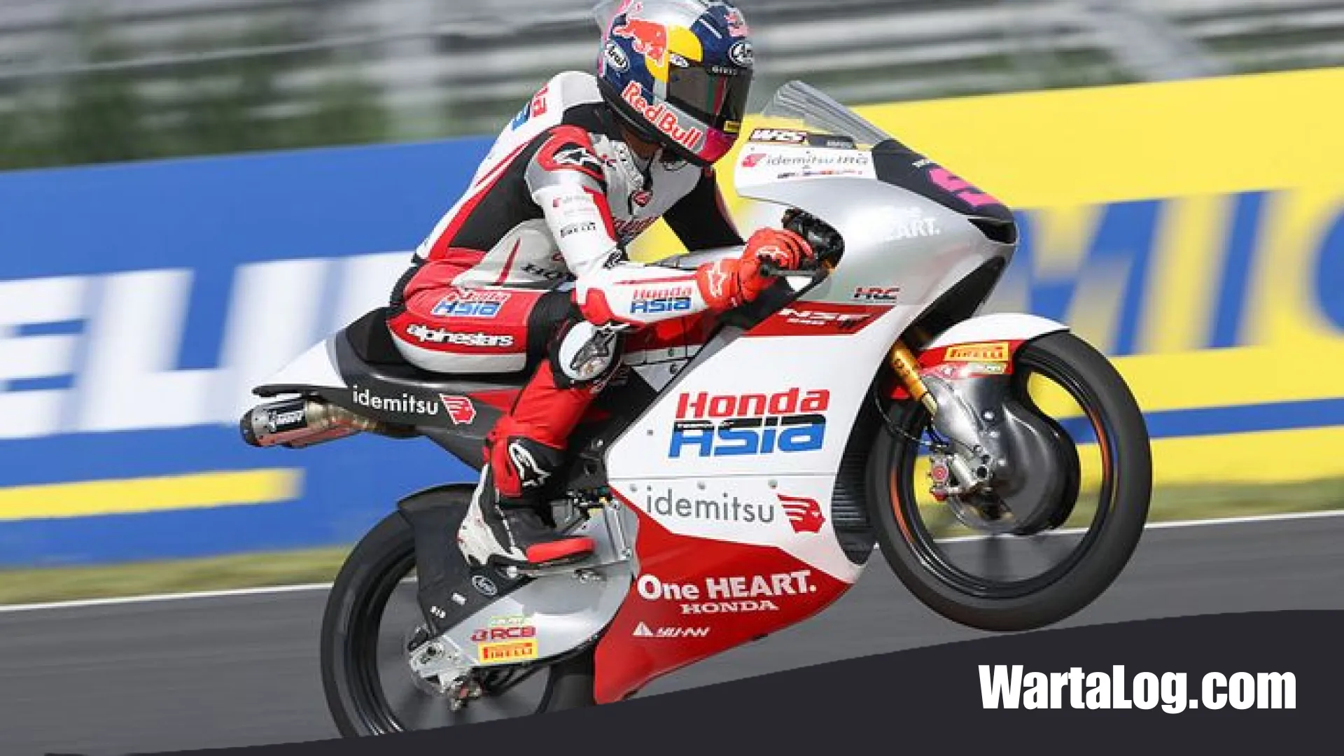 Aksi Heroik Veda Ega Pratama di GP Ceko: Dari Grid Belakang Menuju Panggung Rookie Terbaik Moto3
