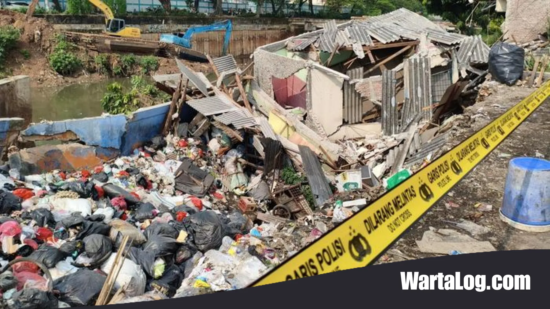 Tragedi di Tepi Kanal: Detik-detik Menegangkan Ambruknya Rumah di Benhil Akibat Abrasi