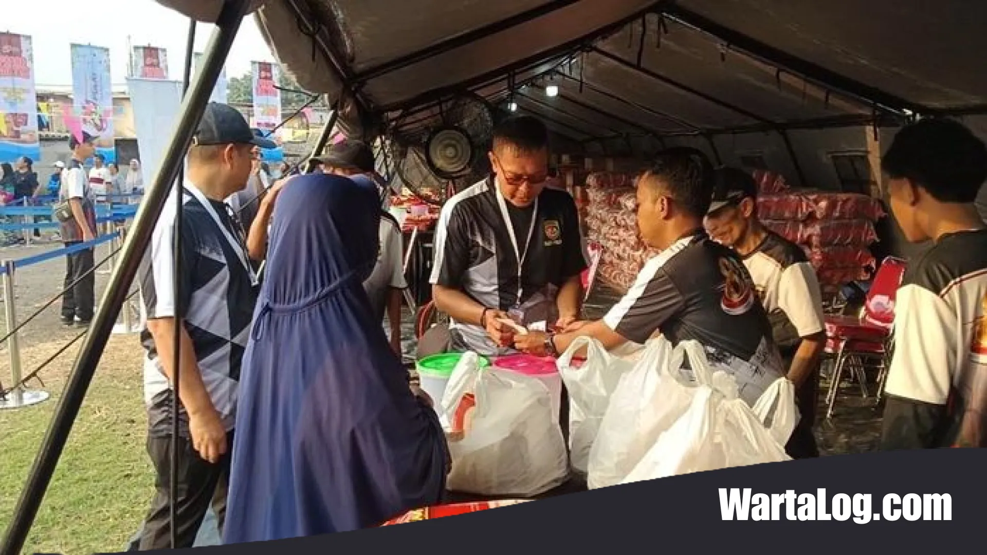 Semarak 80 Tahun Hari Bhayangkara: Polres Metro Jakarta Pusat Gelar Pasar Murah dan Pesta Rakyat di Kemayoran