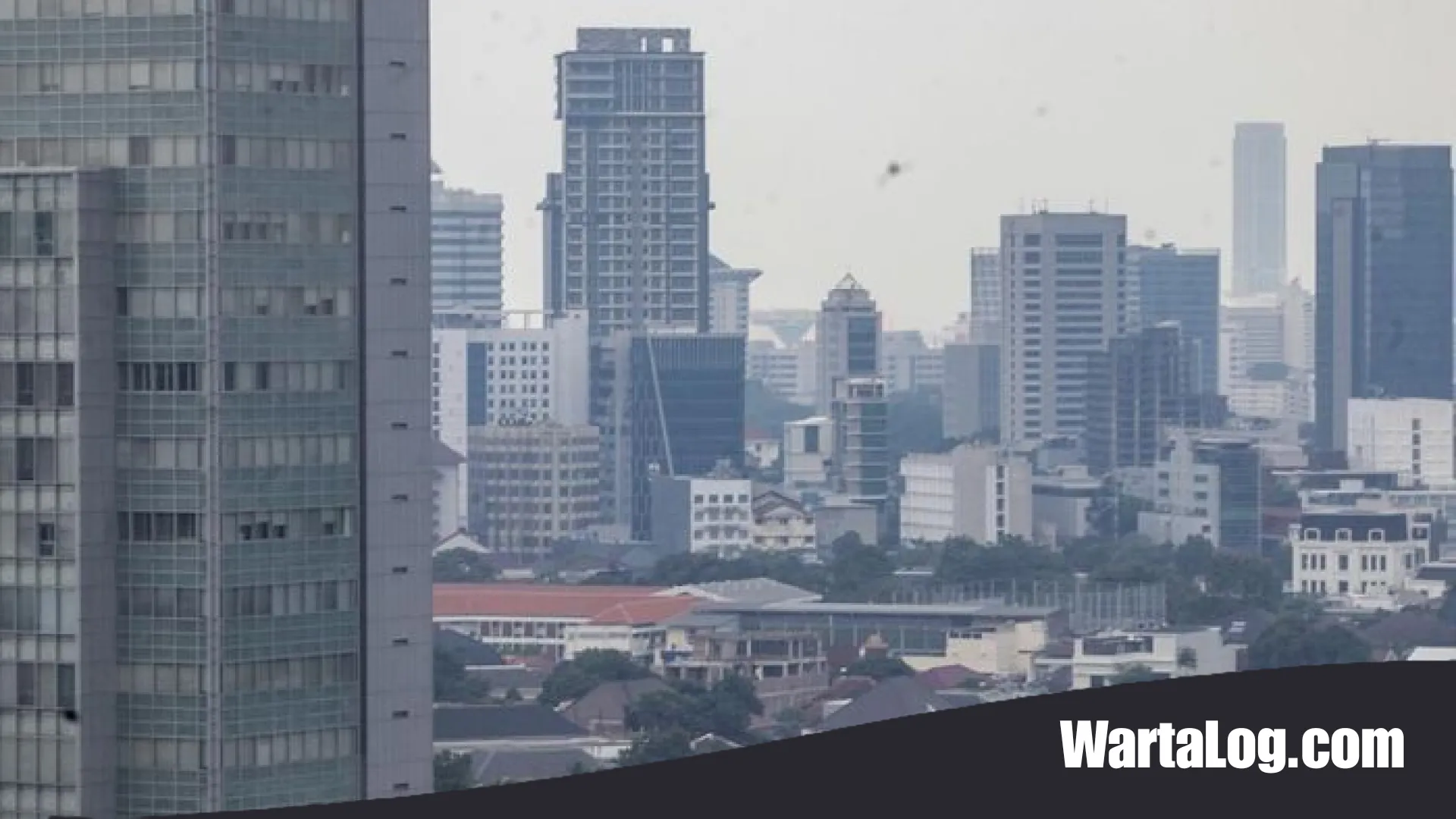 Sinyal Bahaya dari Manufaktur: Mengapa Vietnam Berhasil ‘Salip’ Indonesia Menuju Negara Menengah Atas?