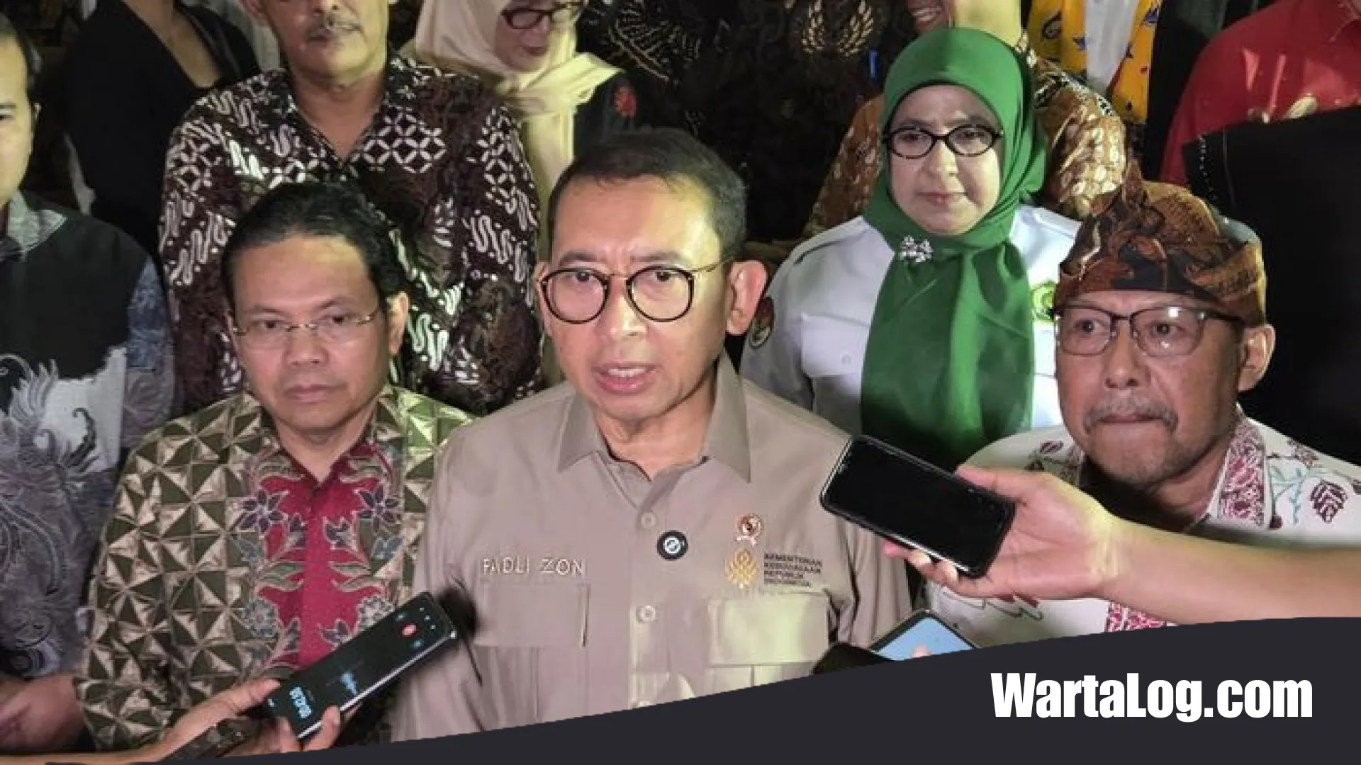 Menyingkap Tabir Gunung Kawi: Menbud Fadli Zon Soroti Harmoni Antara Mitos, Tradisi, dan Ekonomi Budaya