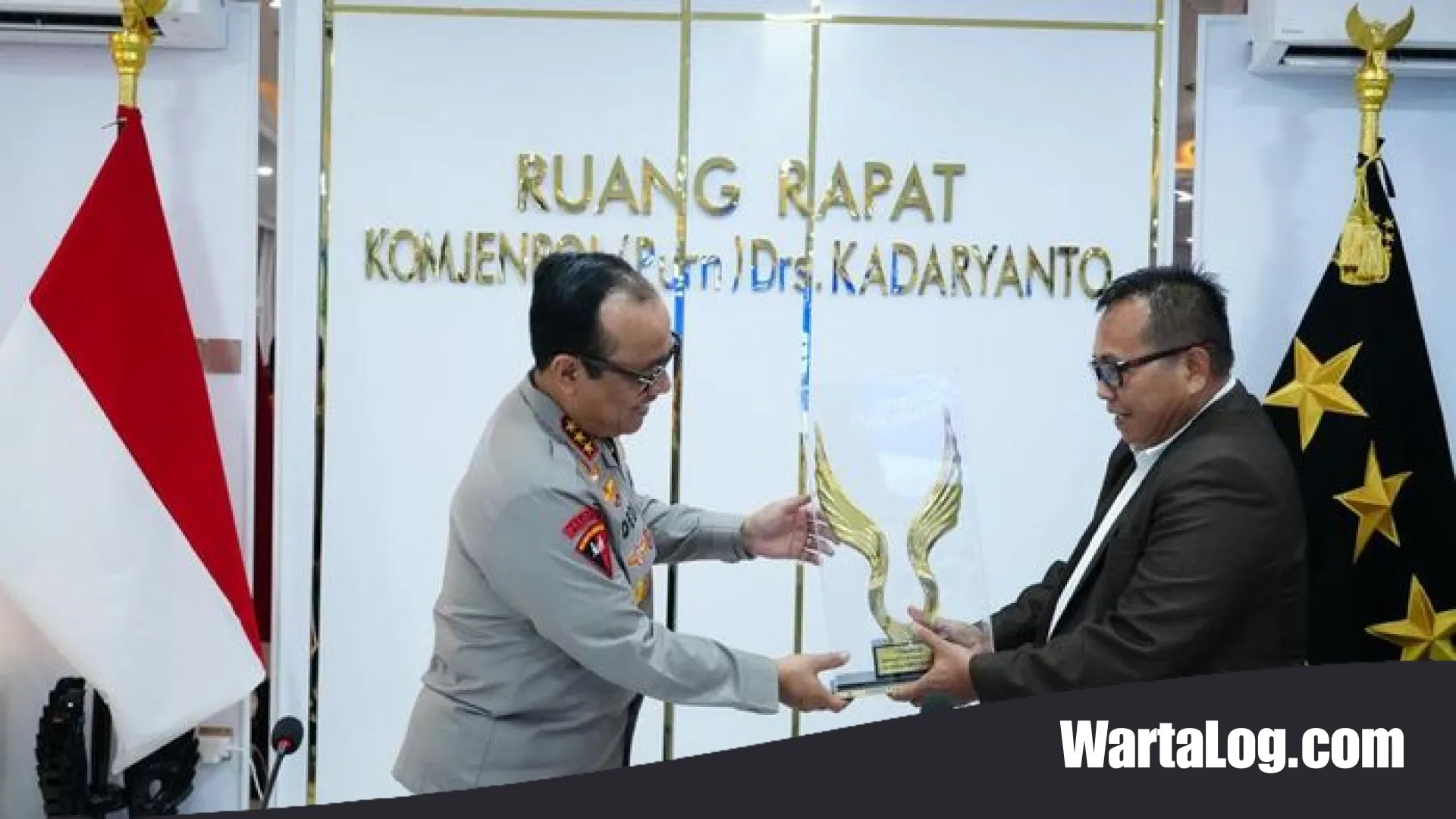 Komjen Dedi Prasetyo: Arsitek Modernisasi Polri yang Raih Penghargaan Visioner dari Unissula