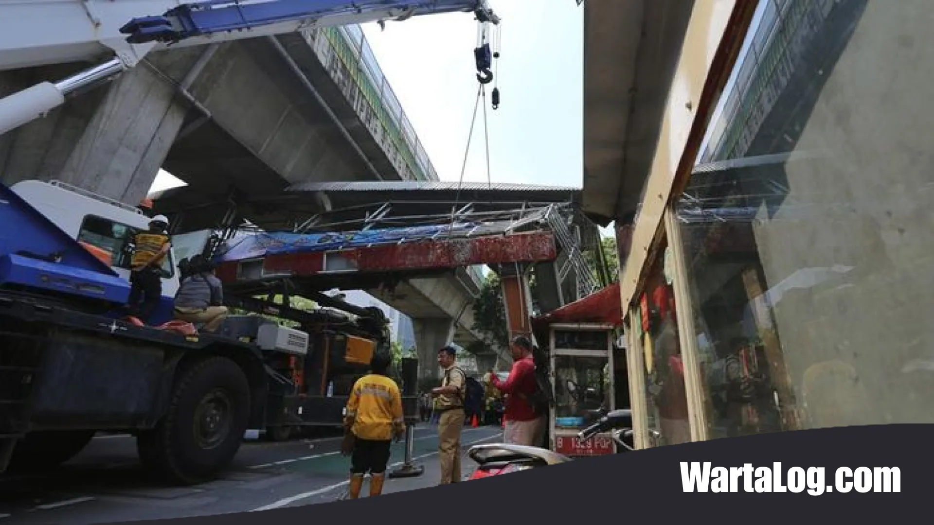 Tragedi JPO Tendean: Estimasi Kerugian Capai Miliaran Rupiah dan Langkah Tegas Pemprov DKI Terhadap Pemilik Truk