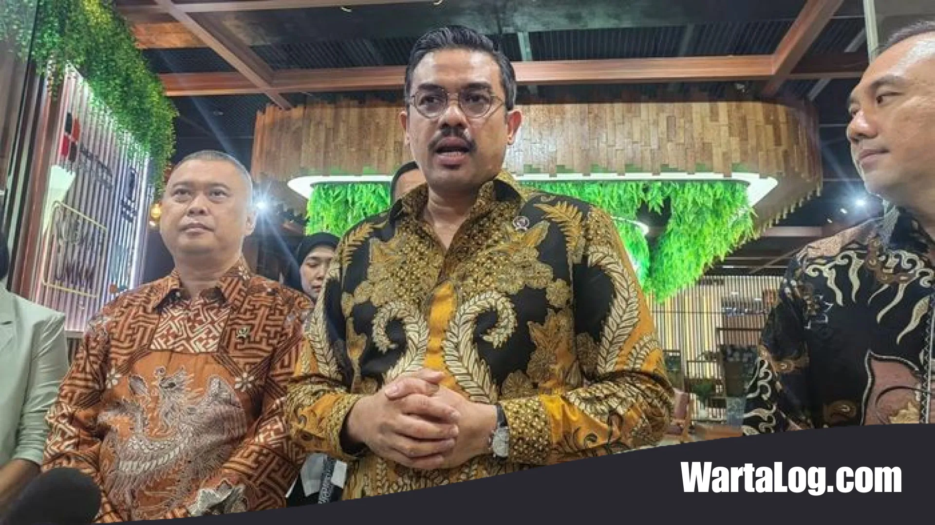 Ojol Resmi Jadi Pengusaha Mikro: Babak Baru Regulasi, Pembagian Komisi 92%, dan Teka-Teki Pajak