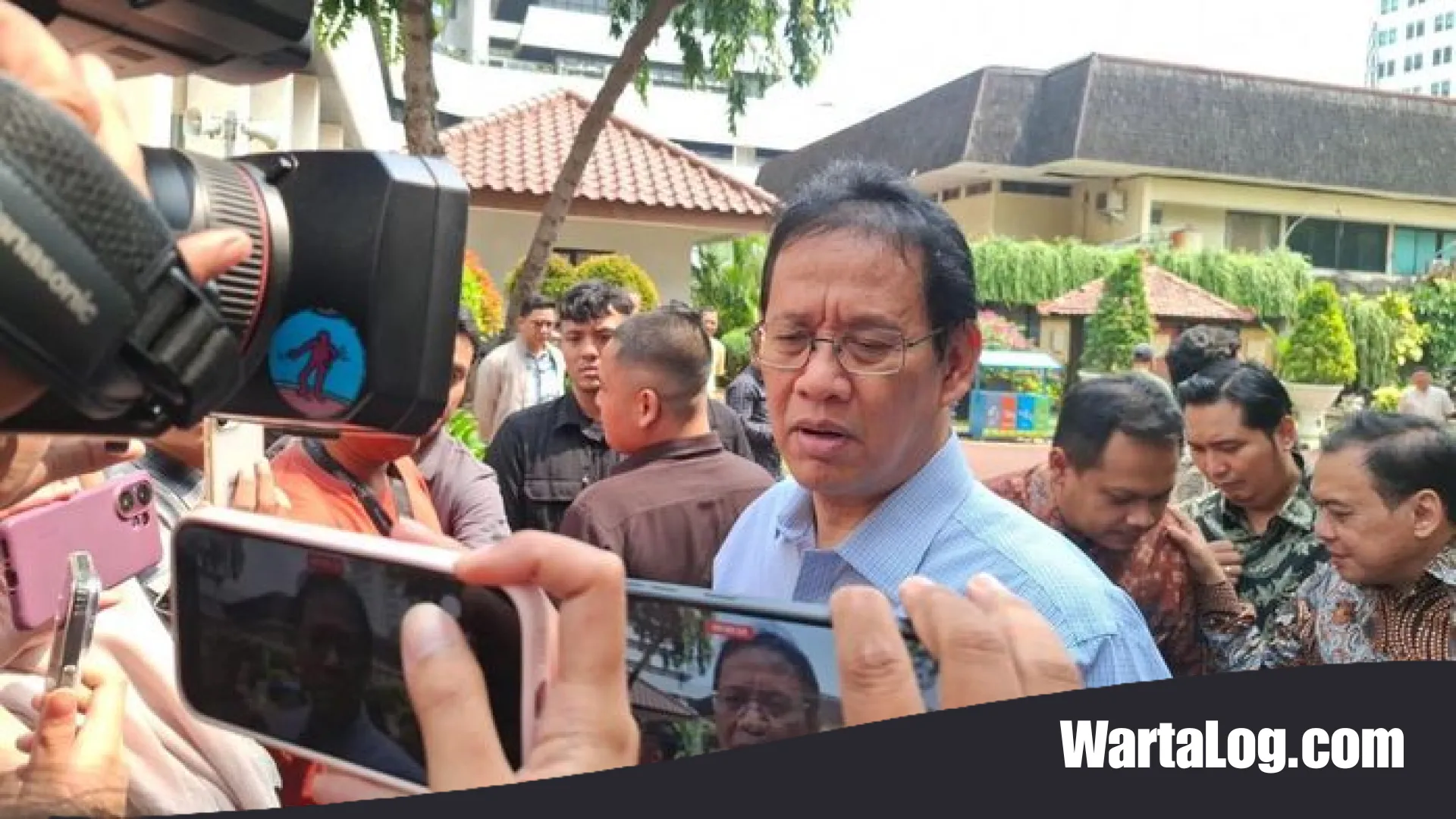 Menakar Dampak Tarif 10% Trump: Strategi Indonesia Menjaga Taring Ekspor di Pasar Global