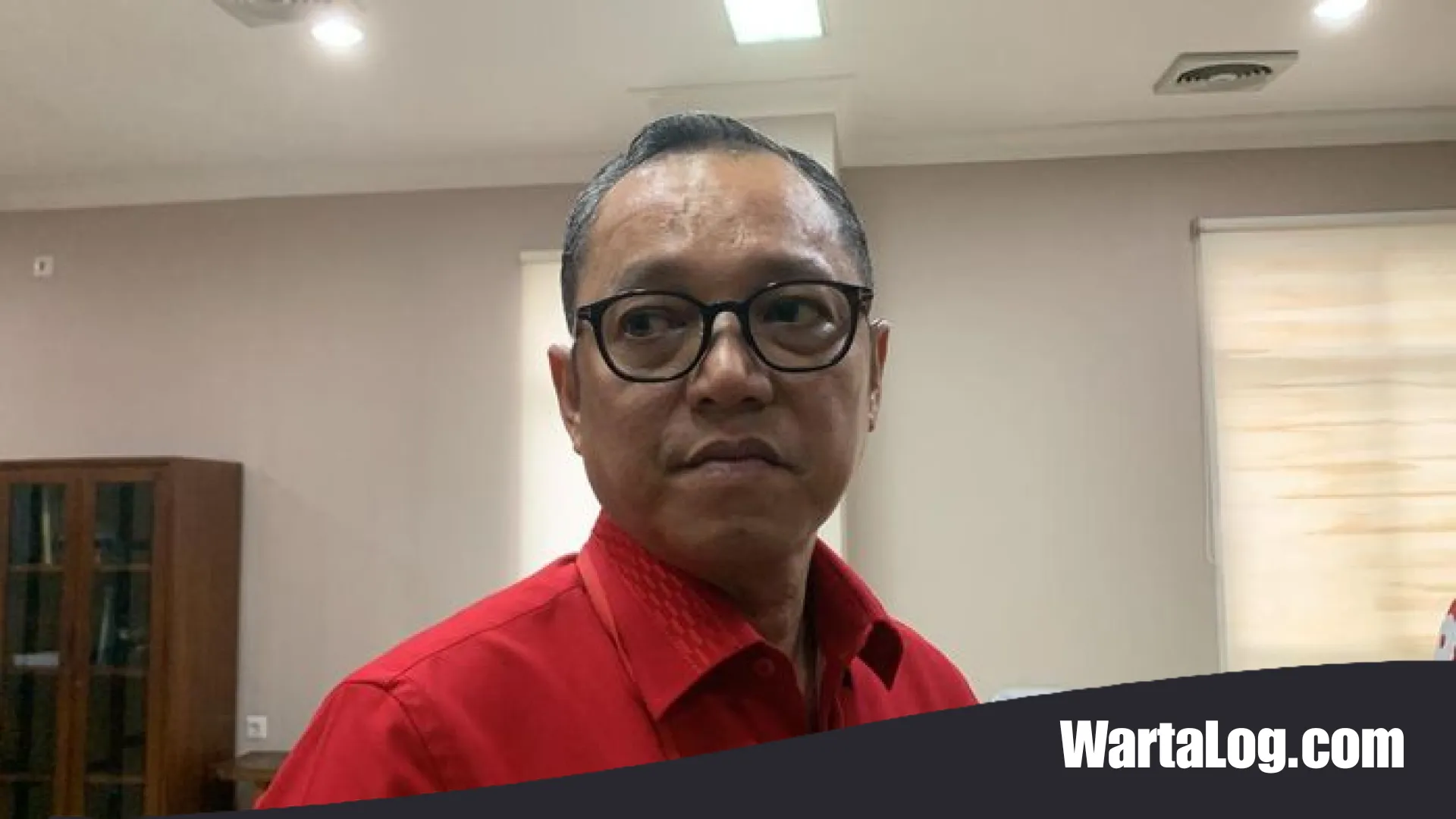 Polemik ‘Sirkus’ di Ruang Sidang: Deddy Sitorus Beri Penjelasan Lengkap Terkait Hubungan dengan Insan Pers