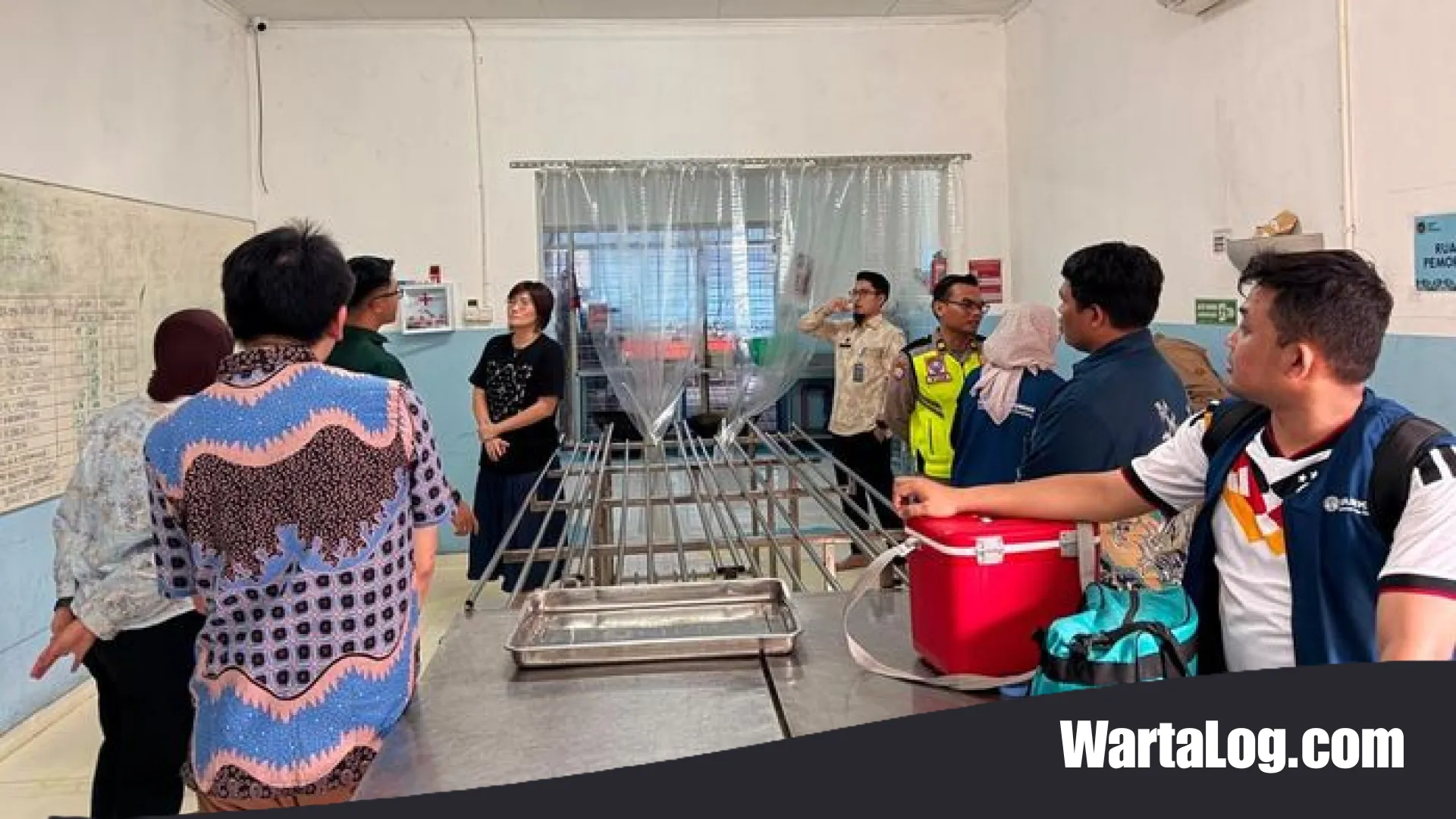 Tragedi MBG di Semarang: Ratusan Siswa SMKN 6 Keracunan, Operasional SPPG Karangturi Dihentikan Total