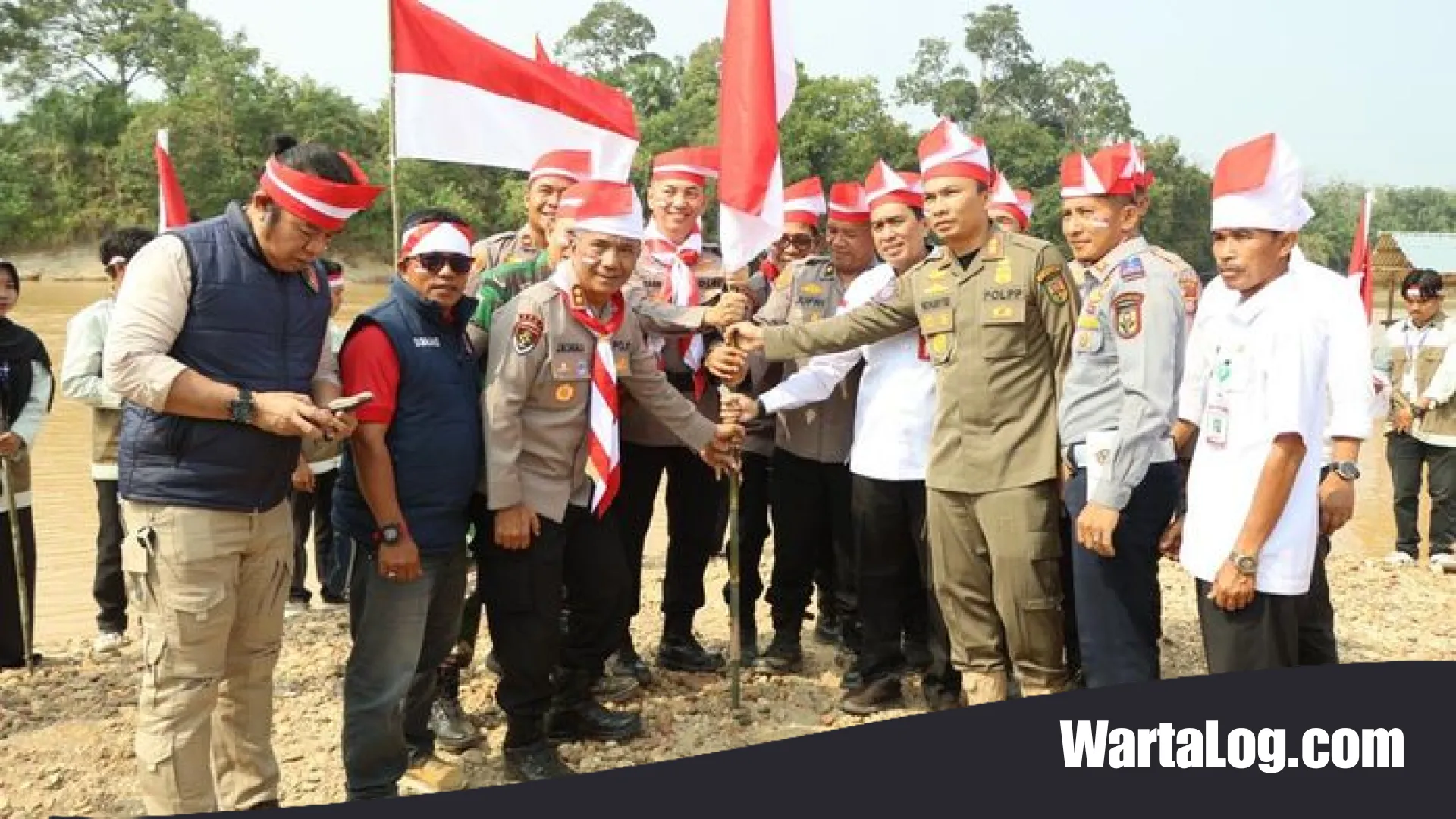 Menenun Persatuan di Hulu Kuantan: Catatan Perjalanan Ekspedisi Merah Putih Presisi Polda Riau