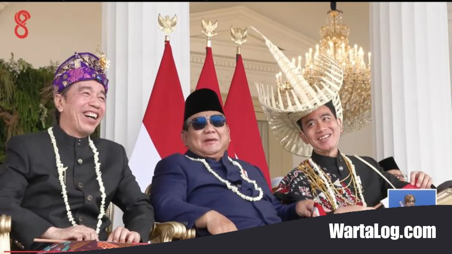 Momen Hangat Prabowo Diapit Jokowi dan Gibran: Menepis Tabir Spekulasi dan Menampilkan Wajah Politik Sehat