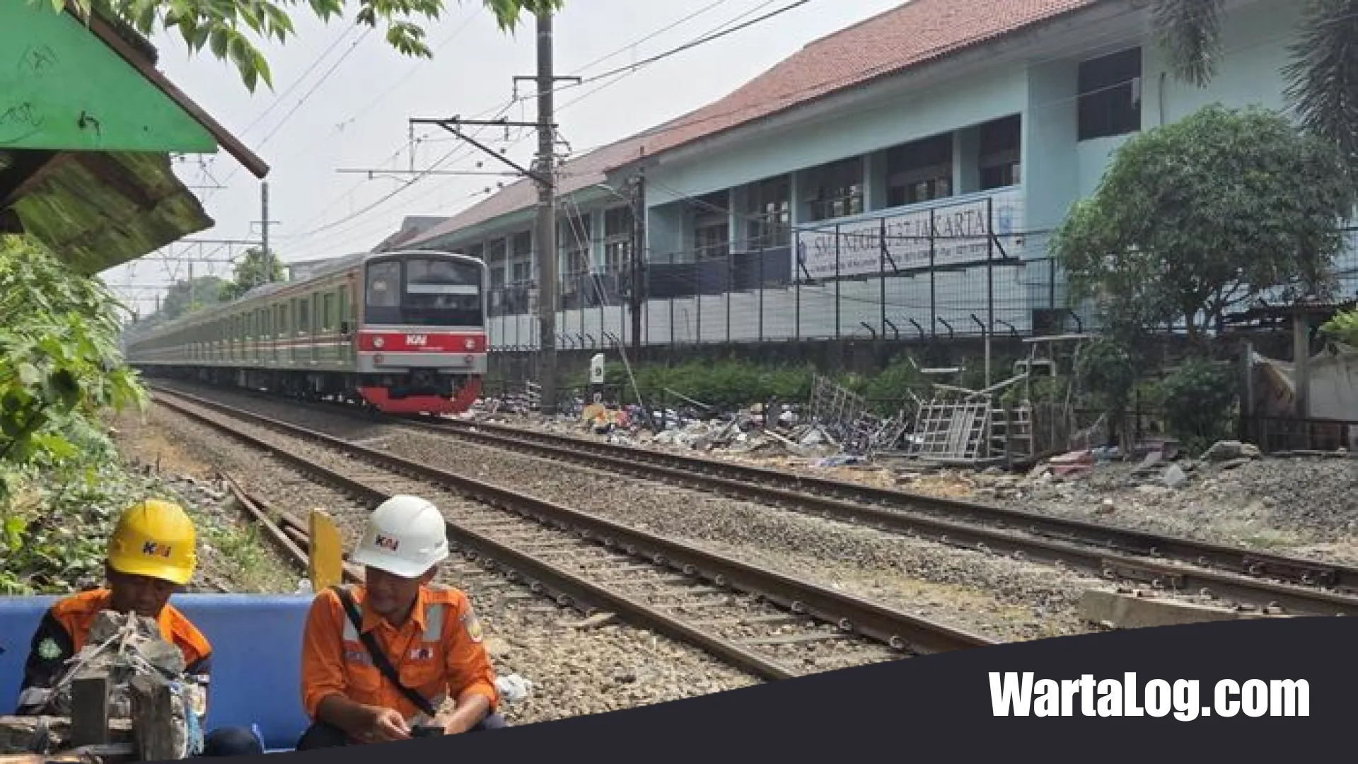 Nestapa di Perlintasan Besi: Kronologi Dua Insiden Maut KRL yang Merenggut Nyawa di Tebet dan Kalideres