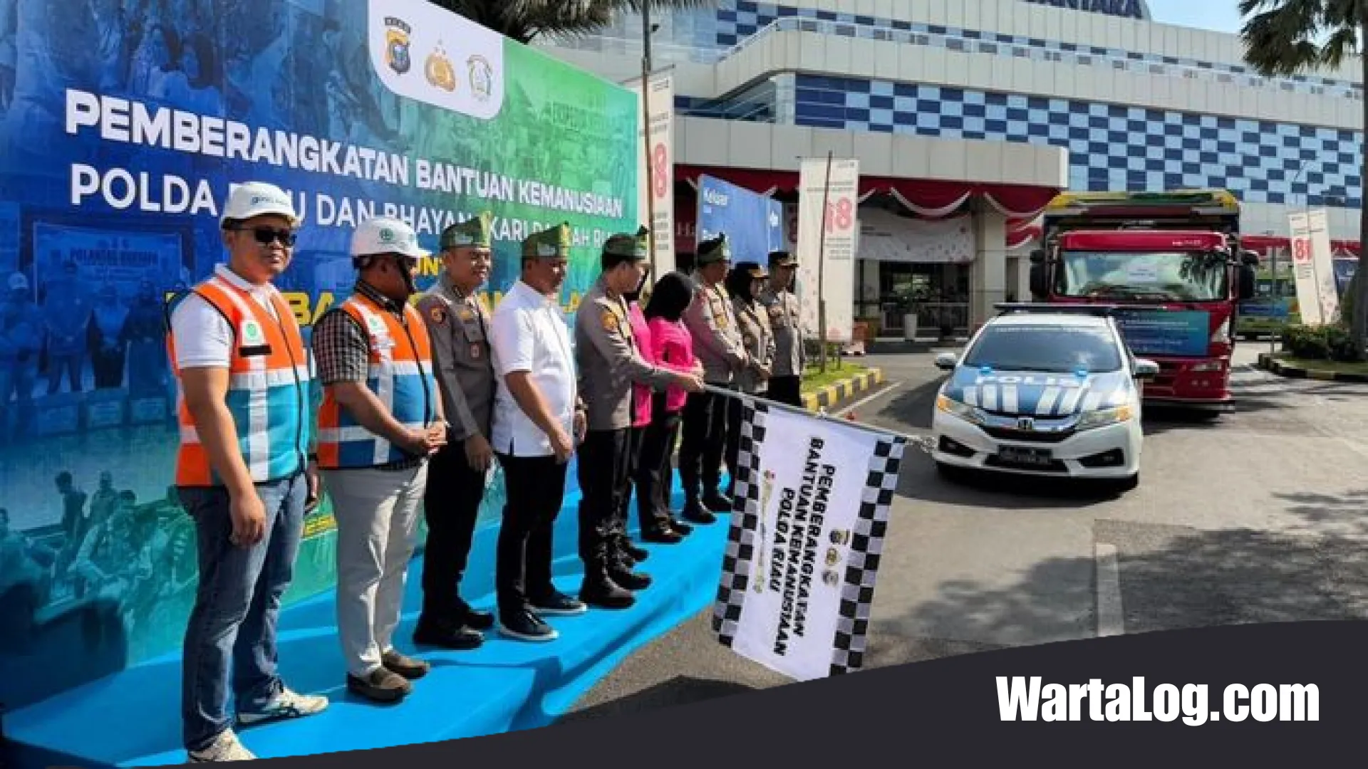 Wujud Solidaritas Tanpa Batas, Polda Riau Kirim 60 Ton Bantuan Kemanusiaan Menuju Pelosok Nusa Tenggara Timur