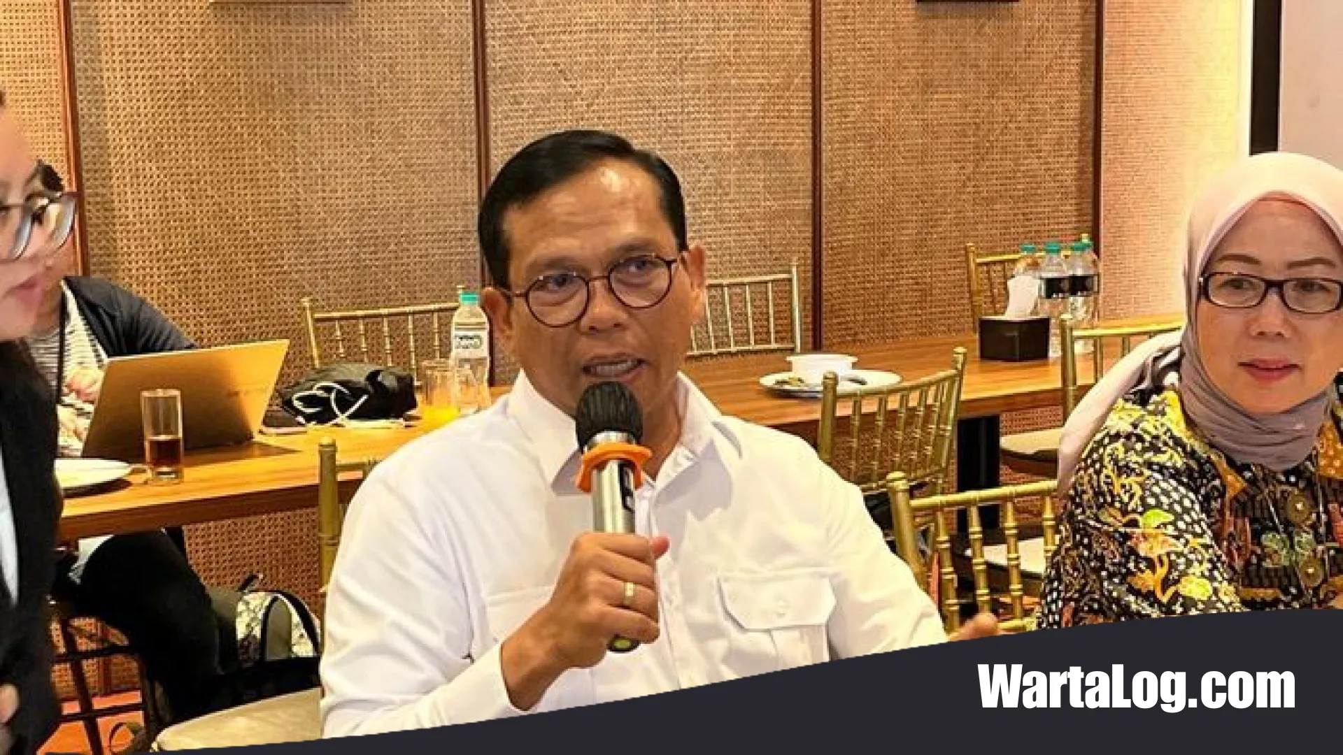 Erupsi Gunung Anak Krakatau: Kemenhub Pastikan Jalur Langit Soekarno-Hatta Masih Aman Terkendali