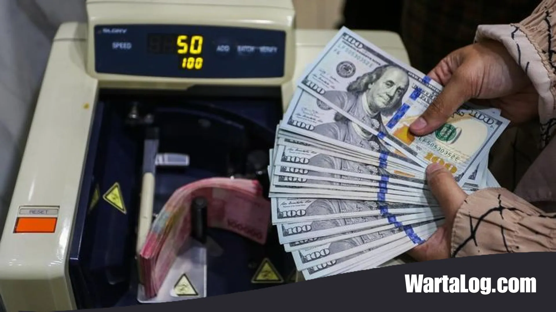 Rupiah Terdesak, Dolar AS Tancap Gas ke Level Rp 17.646 di Awal Perdagangan