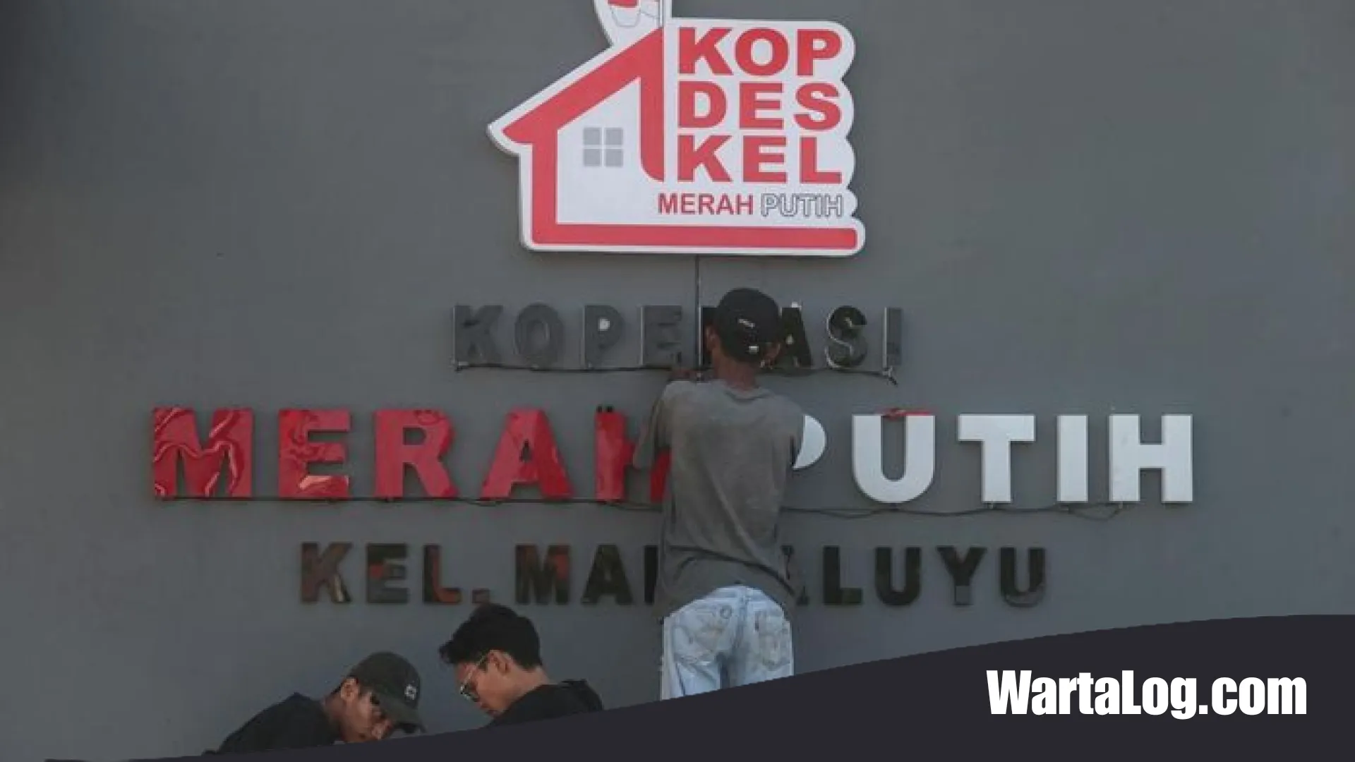 Menyingkap Tabir Disinformasi: Bedah Fakta di Balik Gelombang Hoaks Koperasi Desa Merah Putih