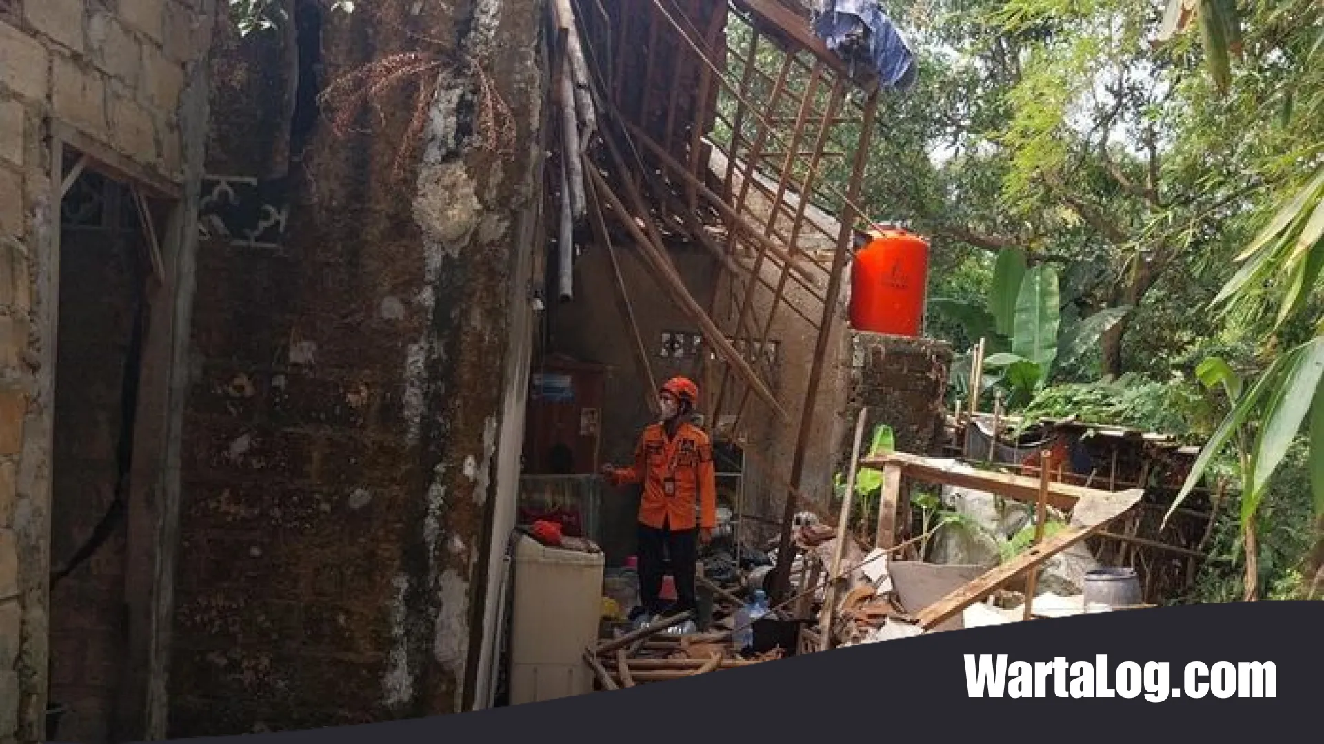 Bencana Tanah Longsor Terjang Parung Bogor: Tebing 10 Meter Roboh Akibat Cuaca Ekstrem