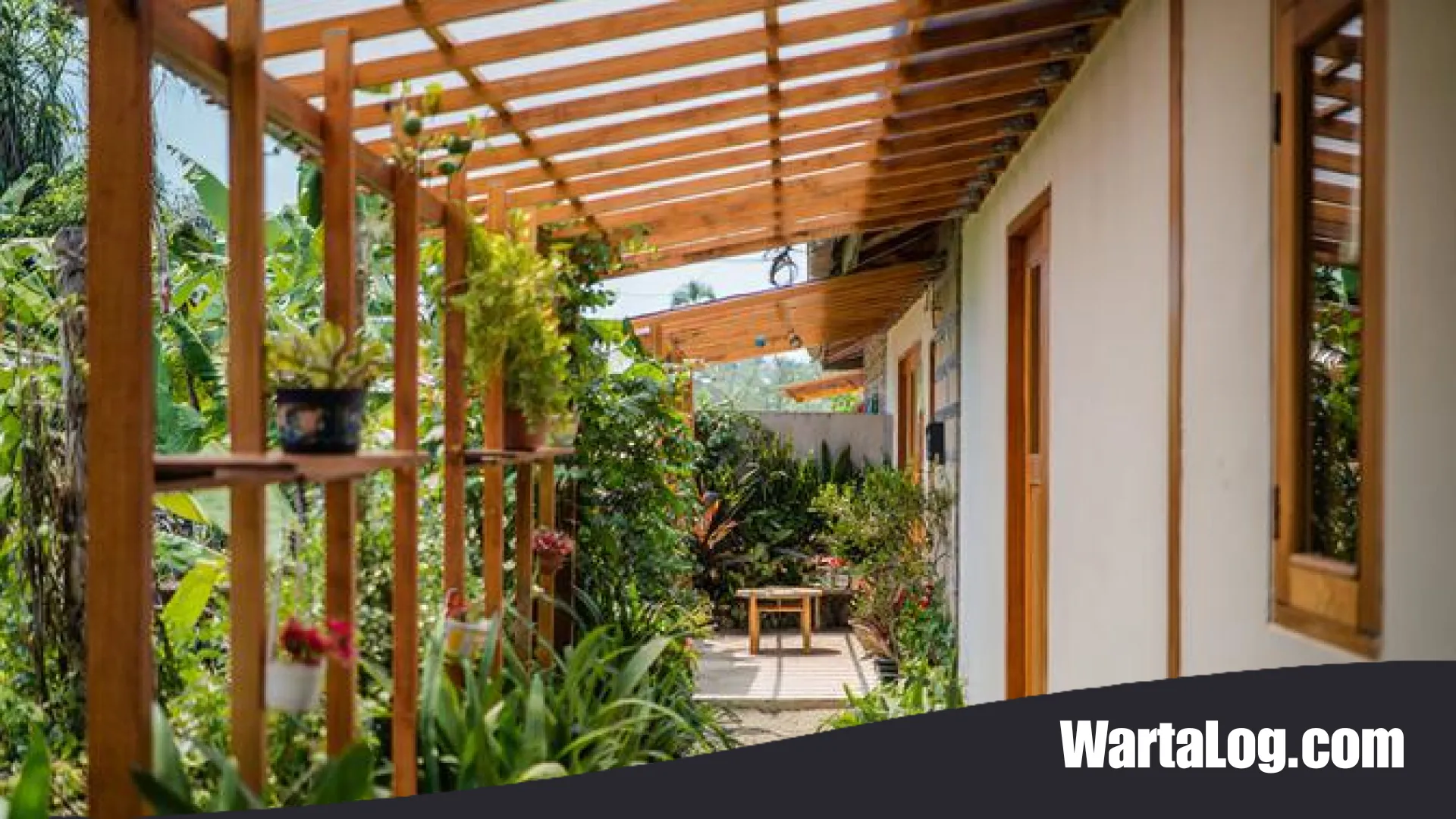 8 Inspirasi Desain Rumah Minimalis di Desa dengan Pergola Alami yang Teduh dan Estetik